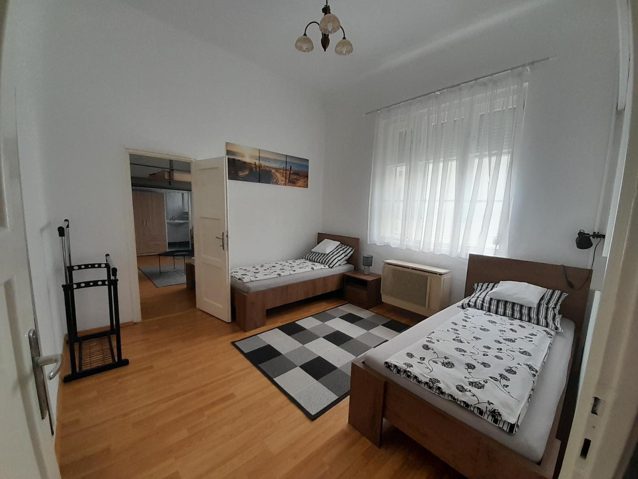 Apartment - Photo 2