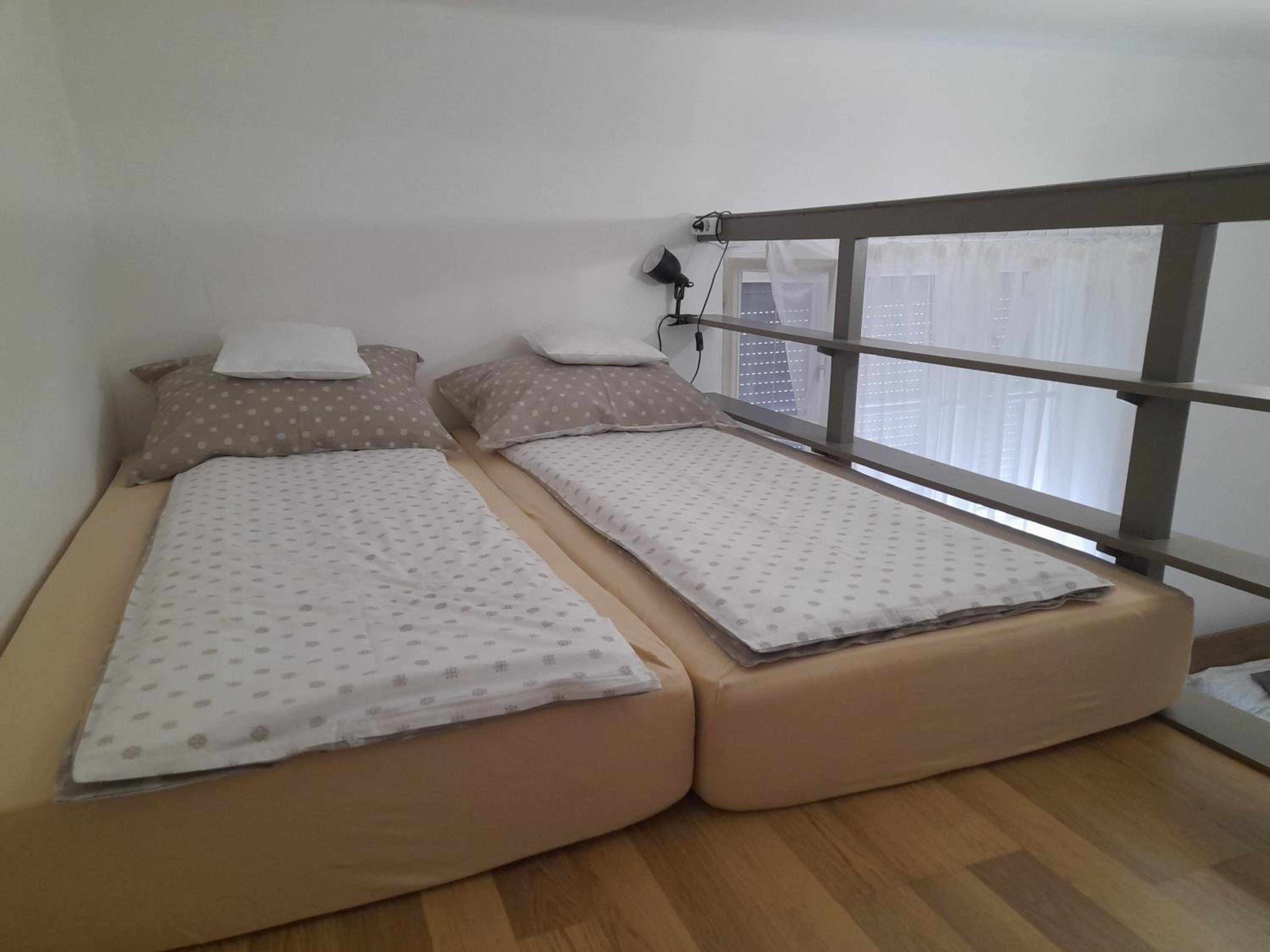Apartment - Photo 8