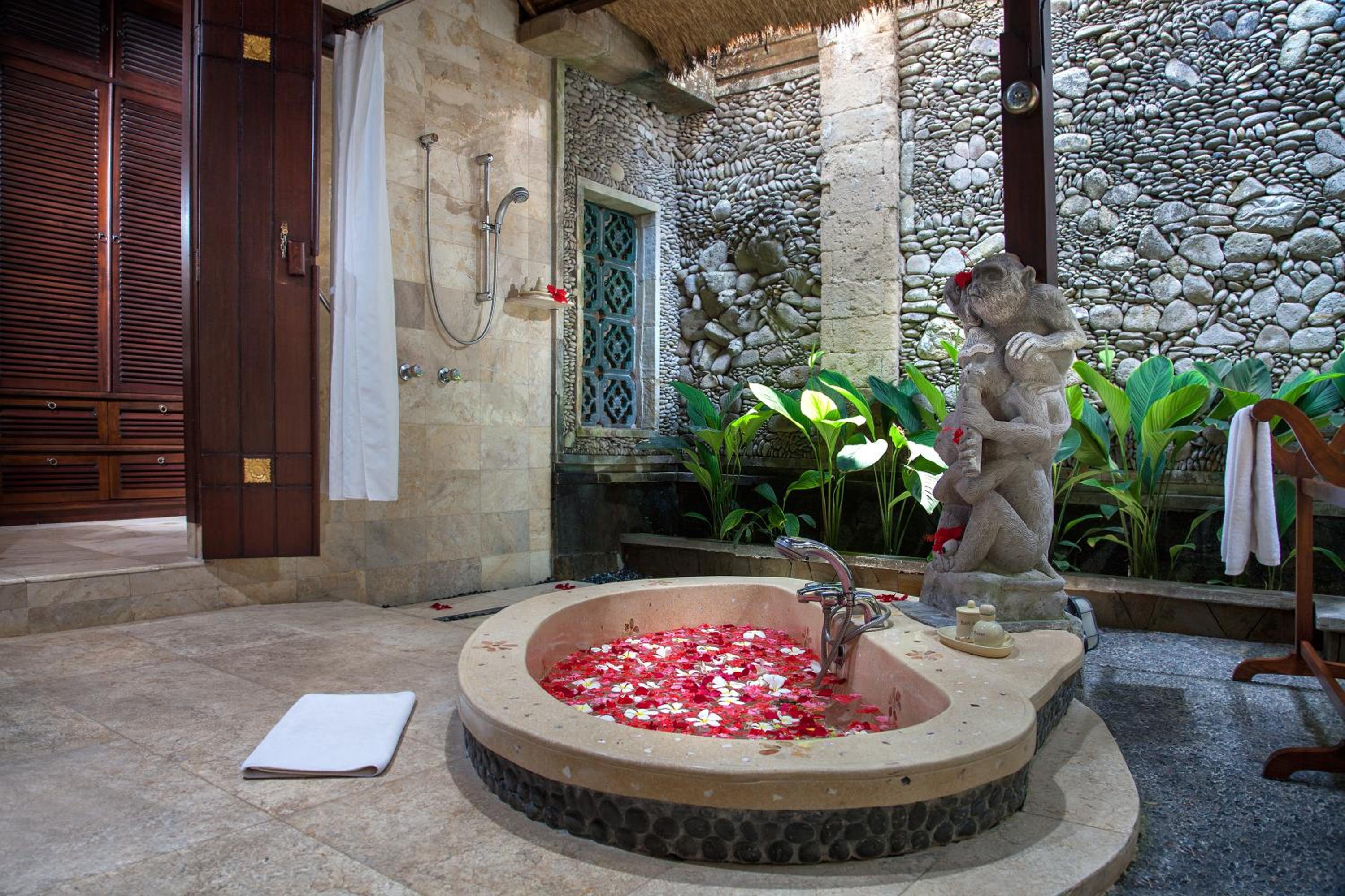 One-Bedroom Private Pool Villa - Photo 13