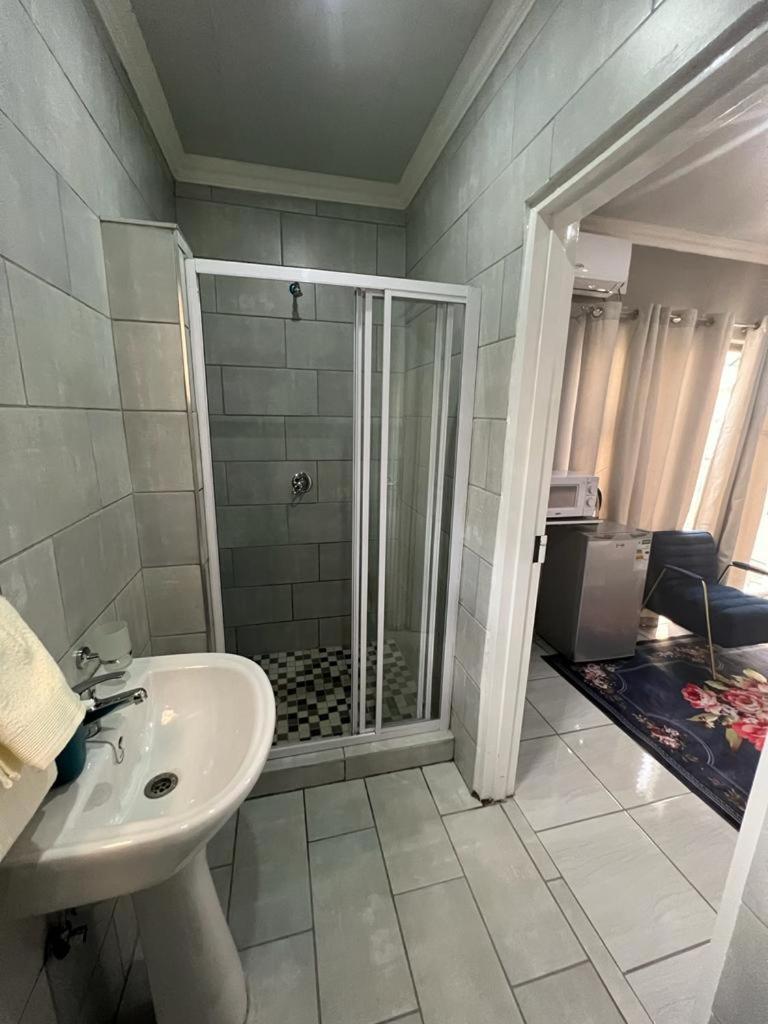 Deluxe Double Room - Photo 30