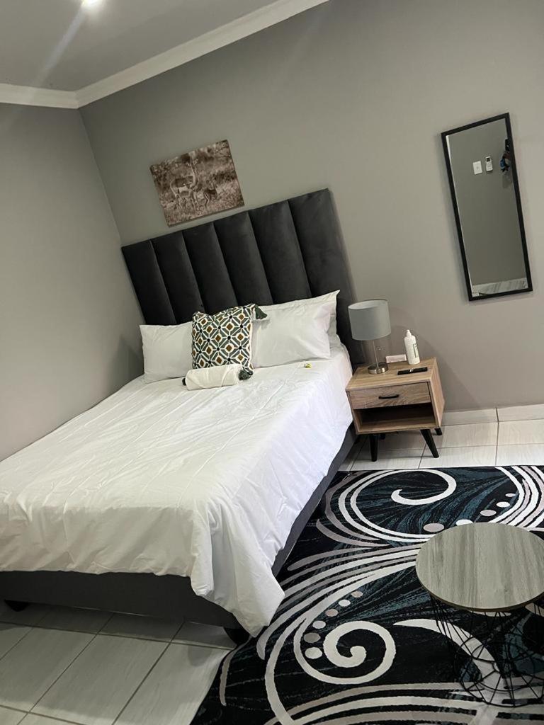 Deluxe Double Room - Photo 5