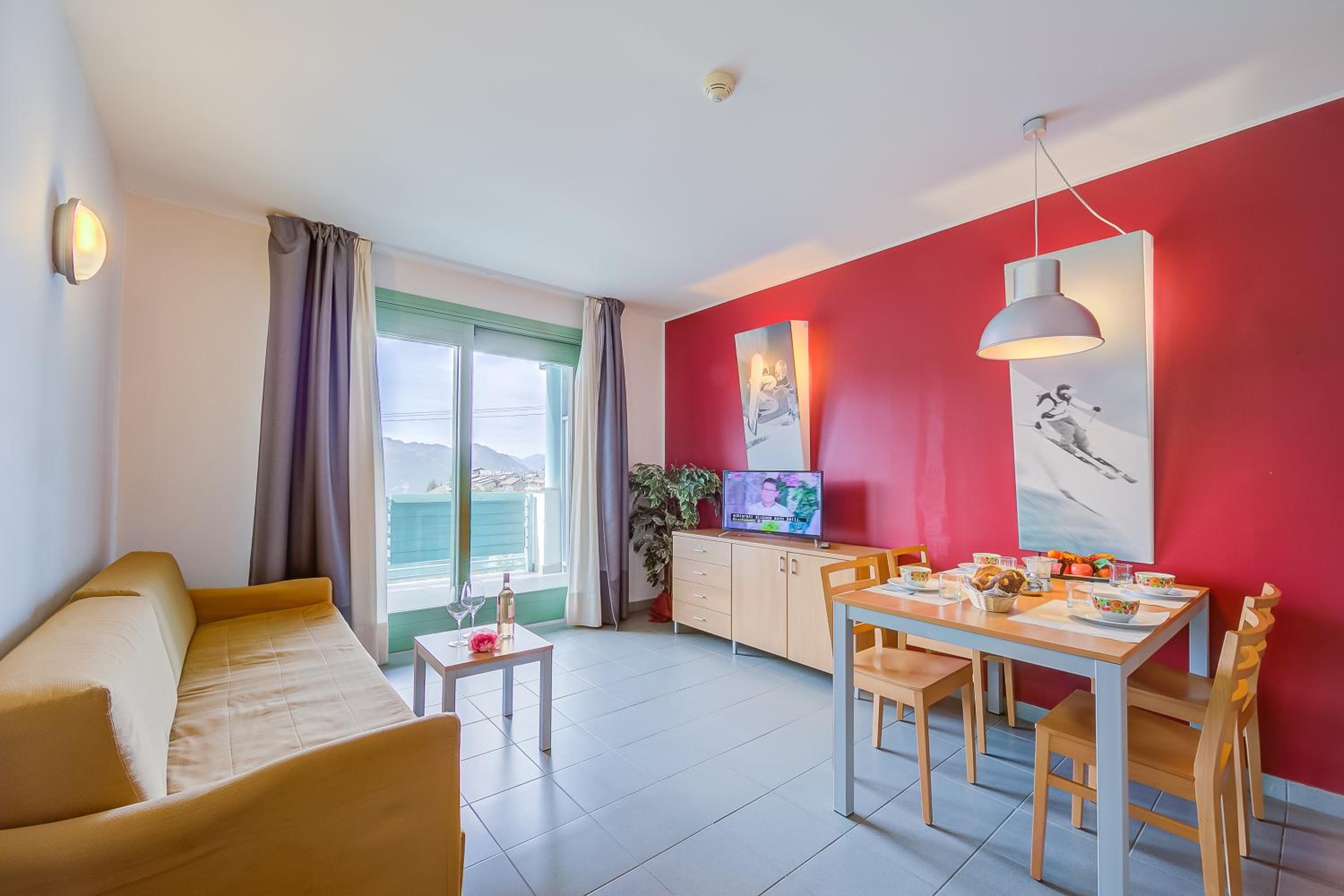 One-Bedroom Apartment