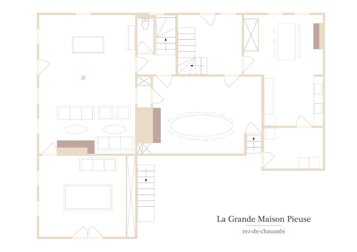 Five-Bedroom House - Photo 60