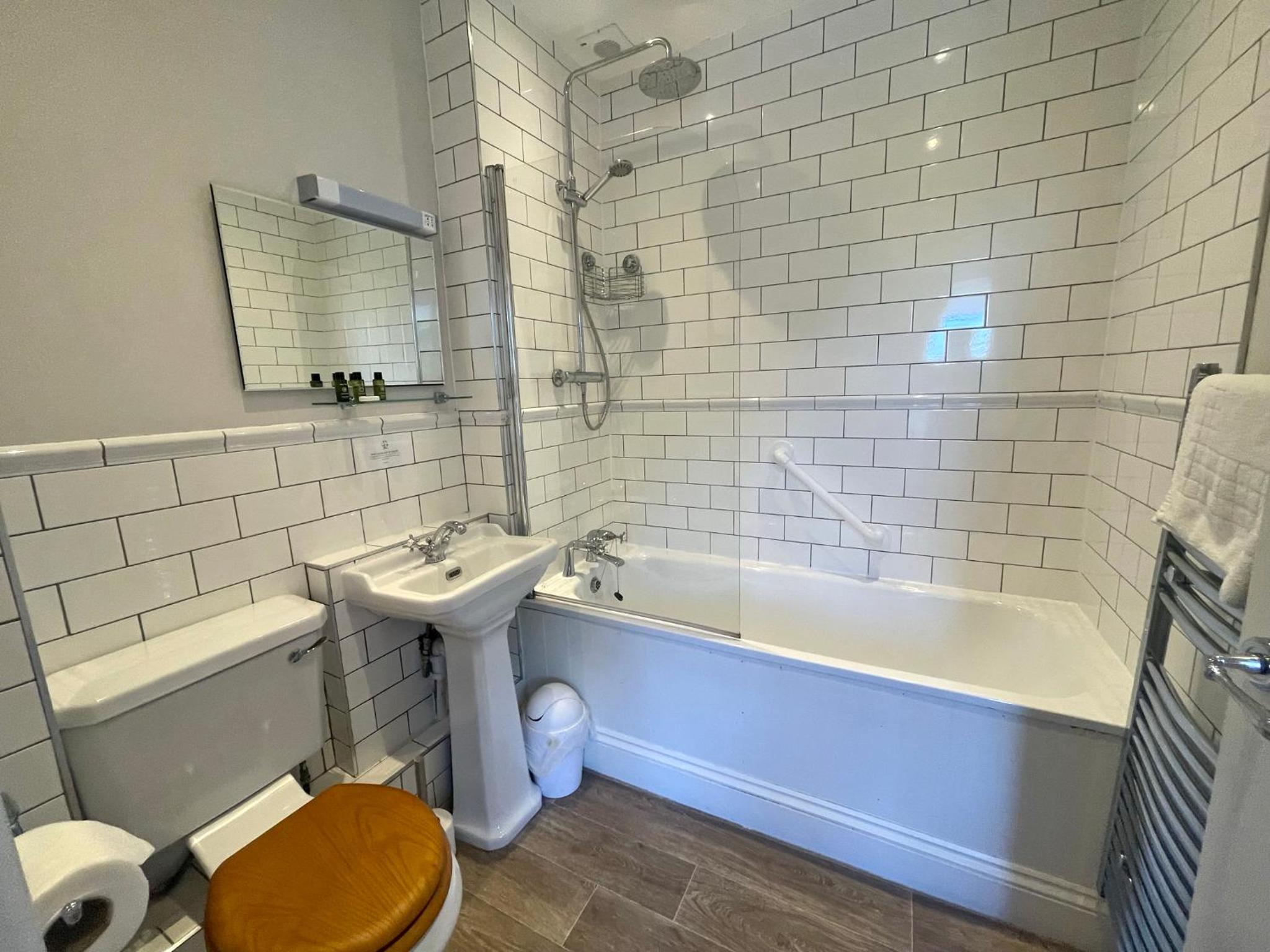 Single Room photo 3