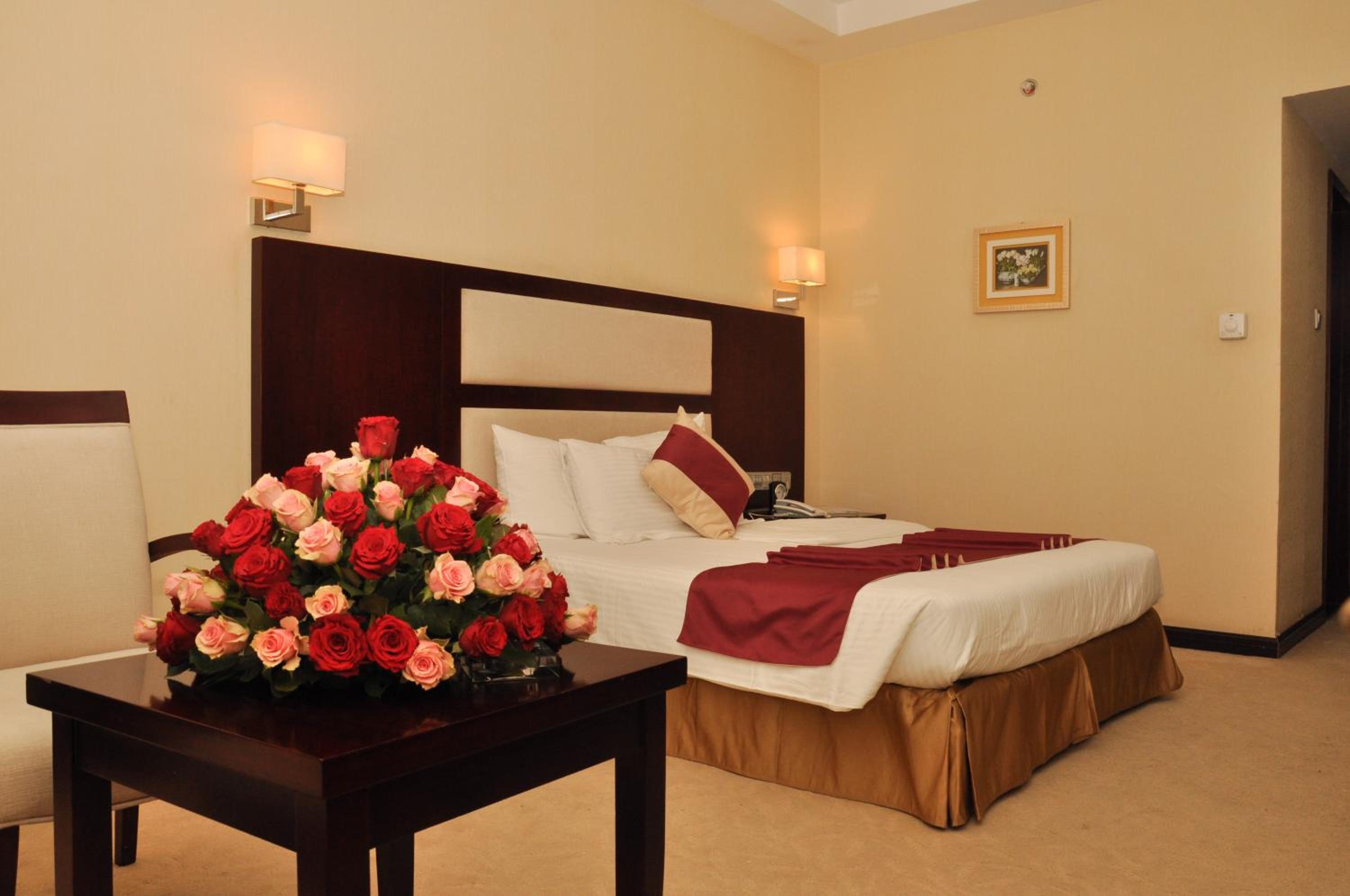 Queen Room - Photo 3