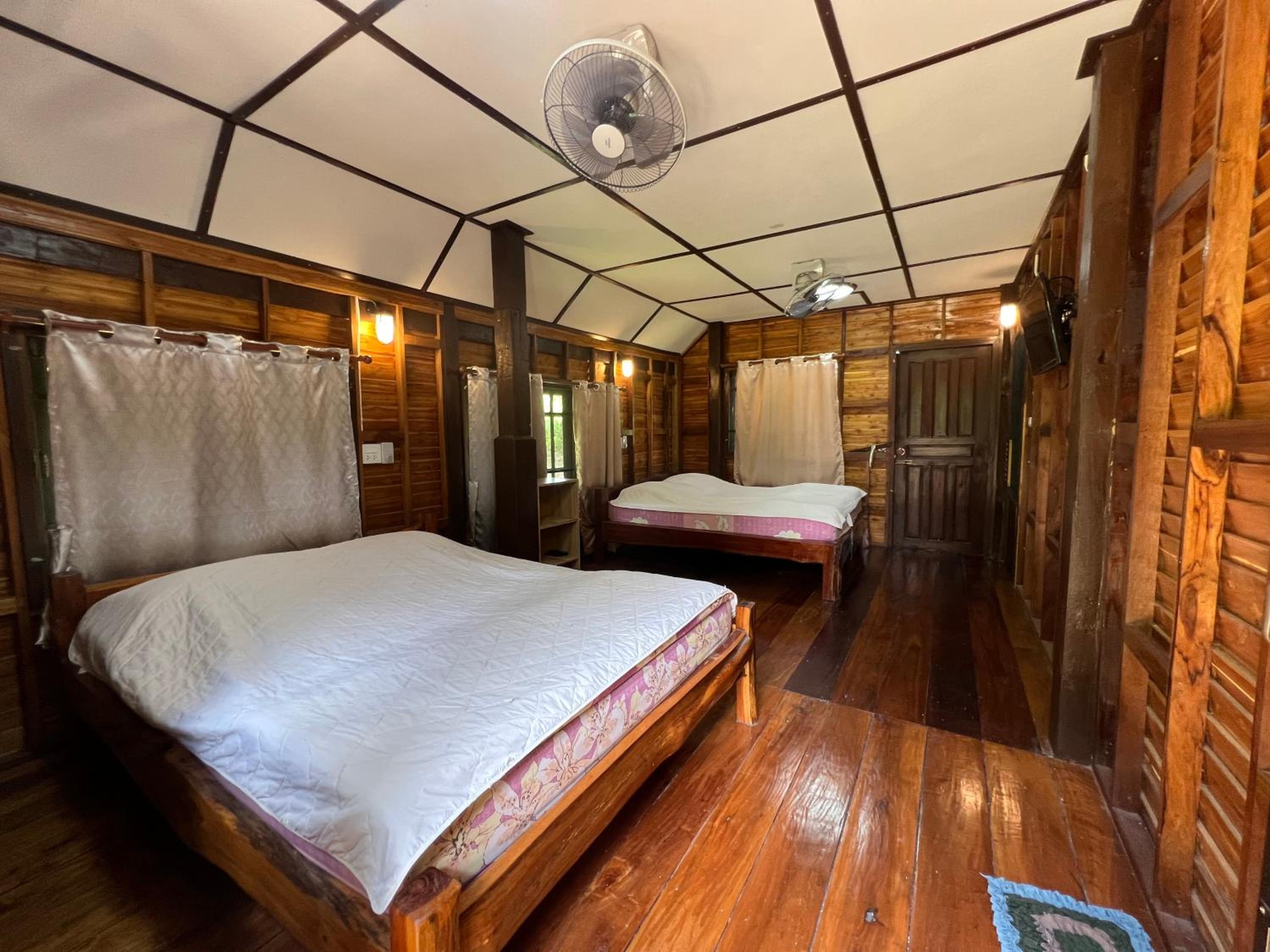 Queen Room with Two Queen Beds - Disability Access