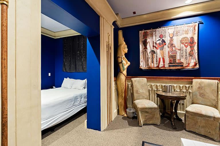 Queen Room