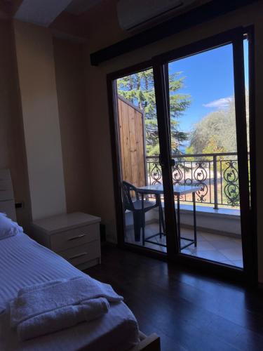 Quadruple Room with Lake View