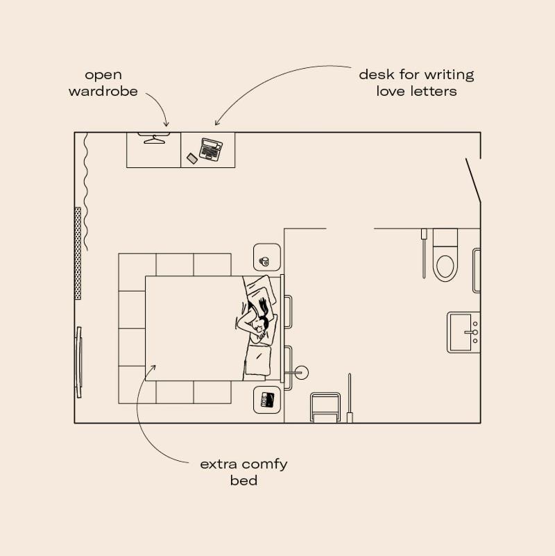 Roomy photo 2