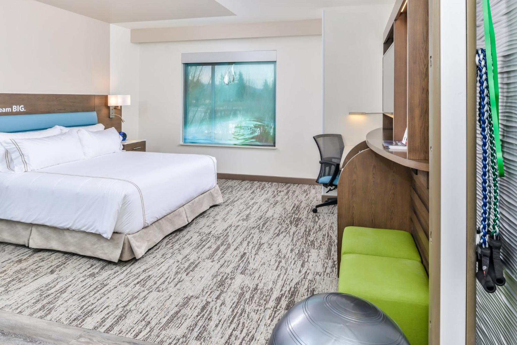 King Room - Mobility Access/Hearing Accessible