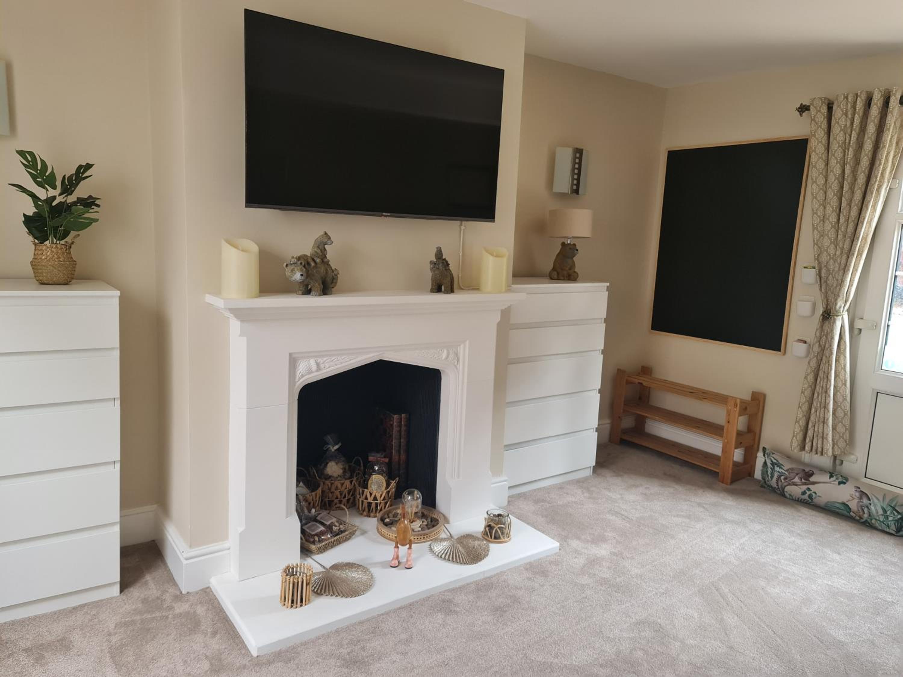 Superior Family Room - Photo 28