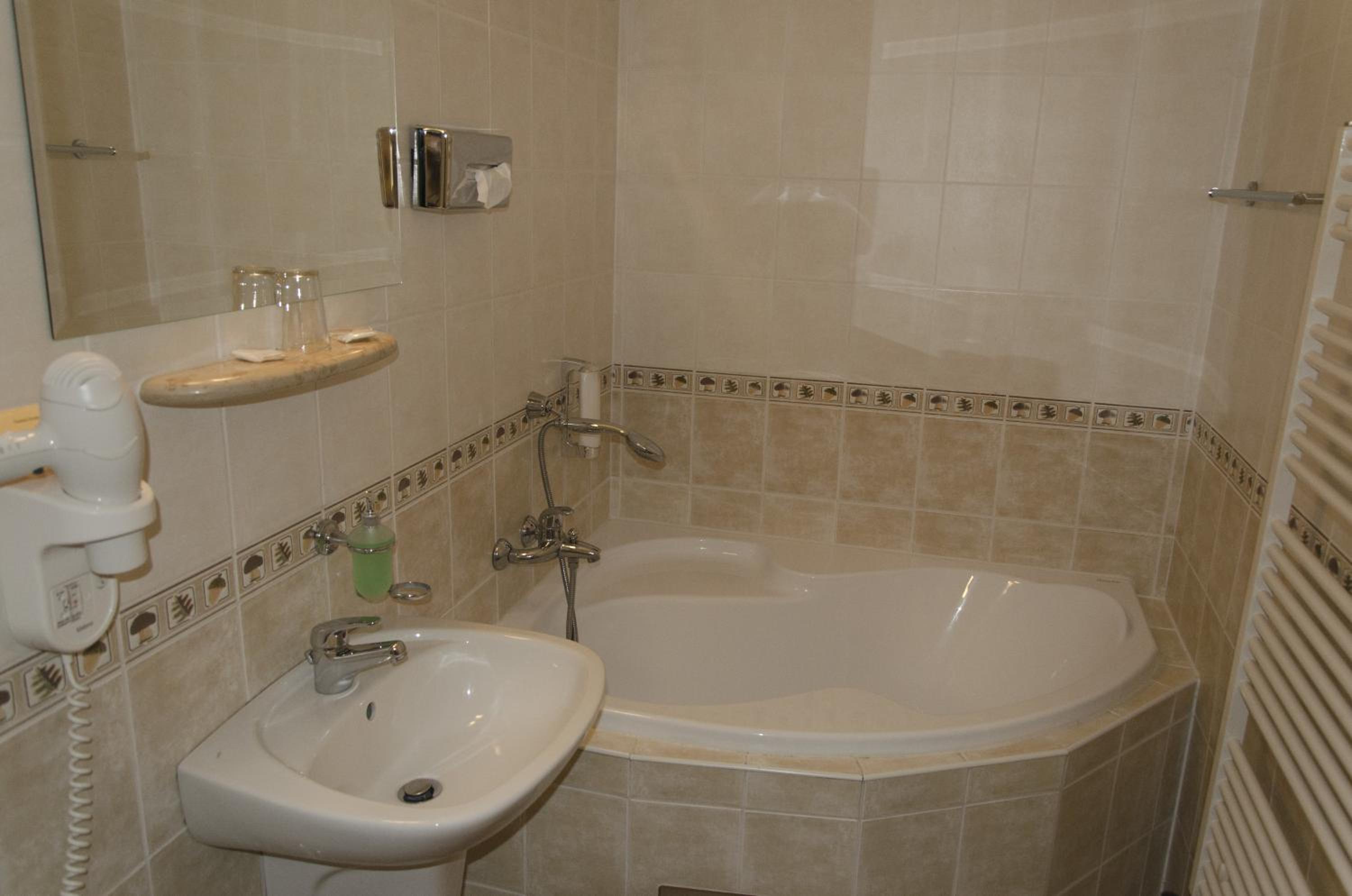 Suite Maisonette with Wellness Access - Photo 9