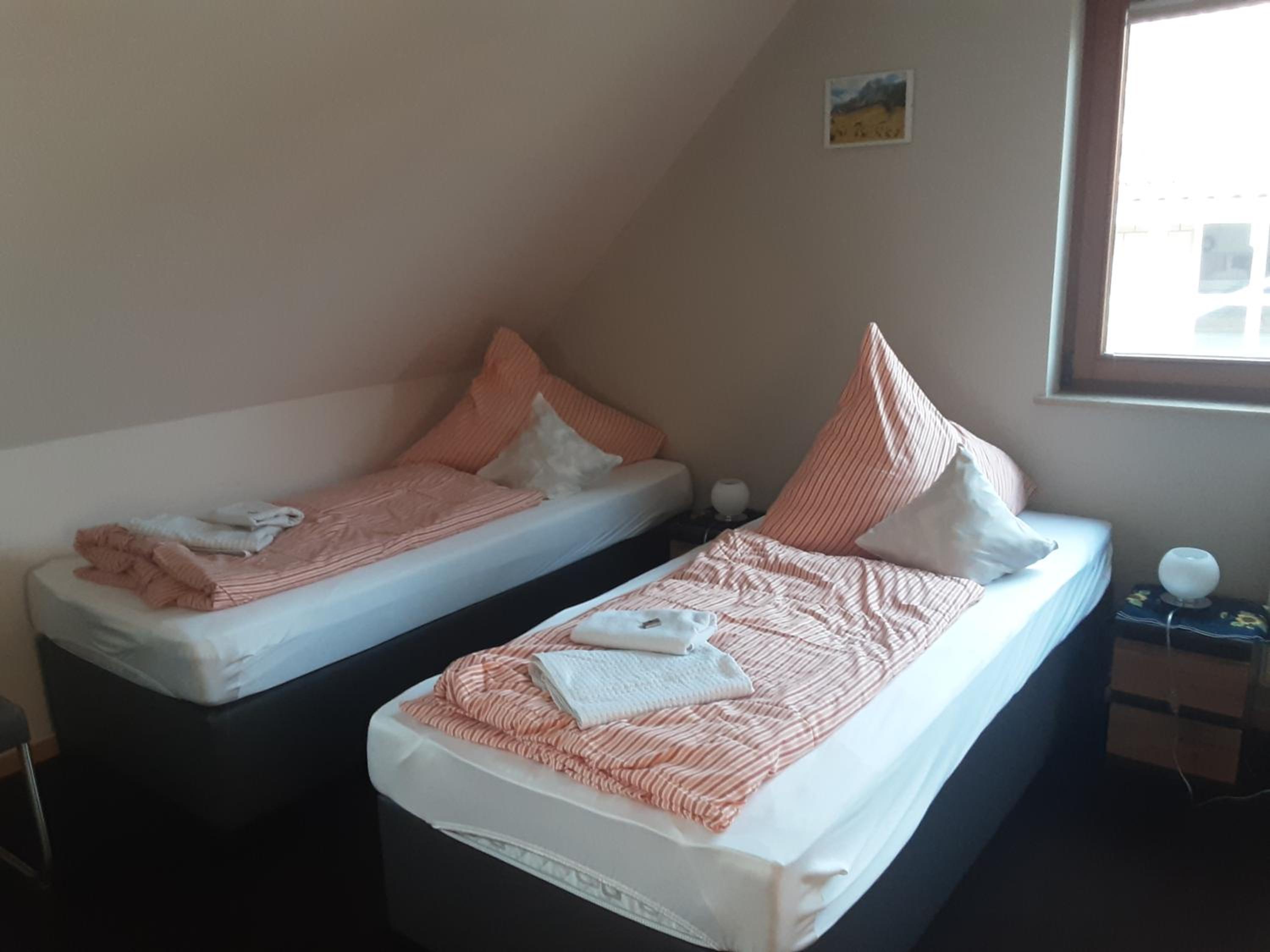 Twin Room with Shared Bathroom photo 1
