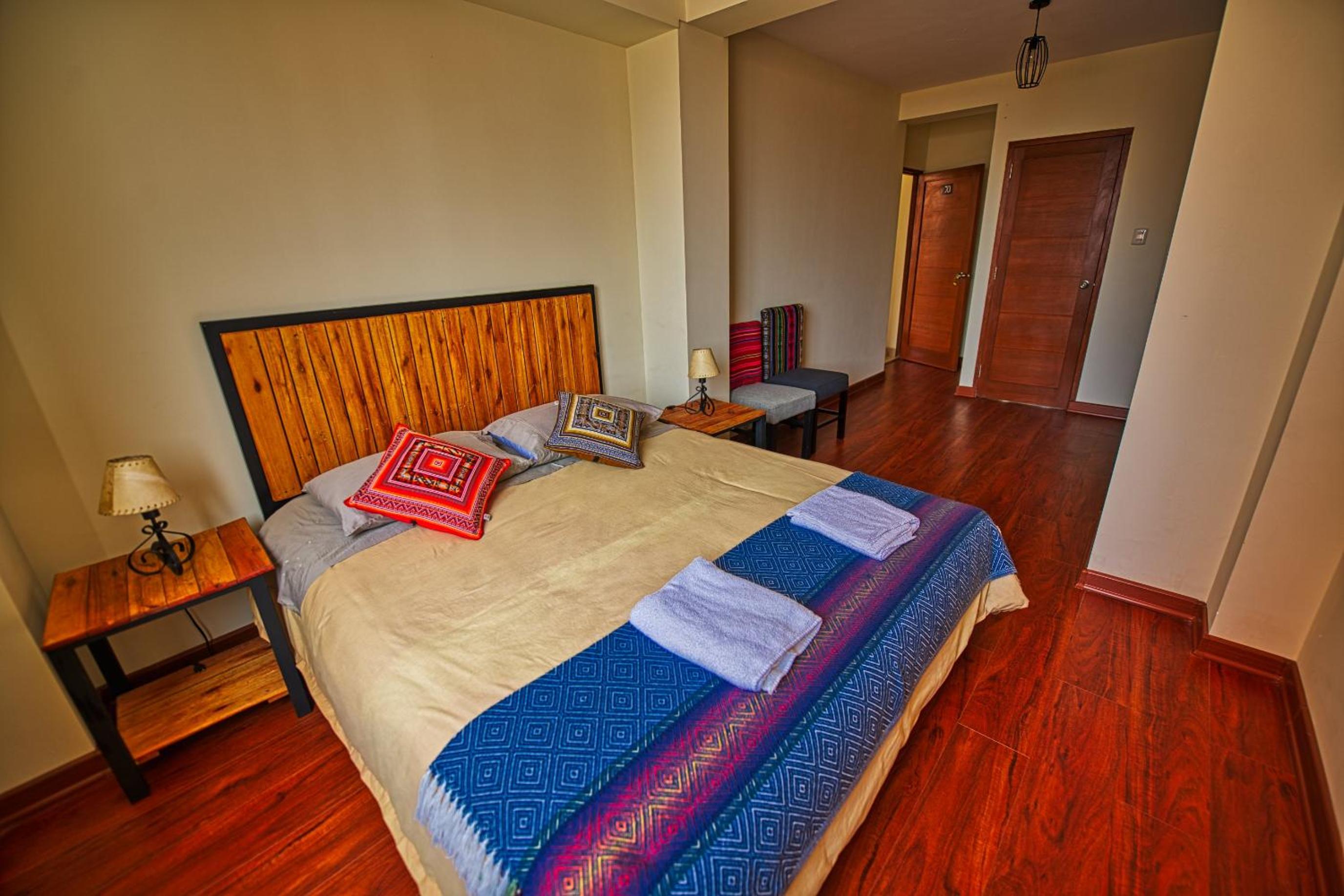 Deluxe Queen Suite