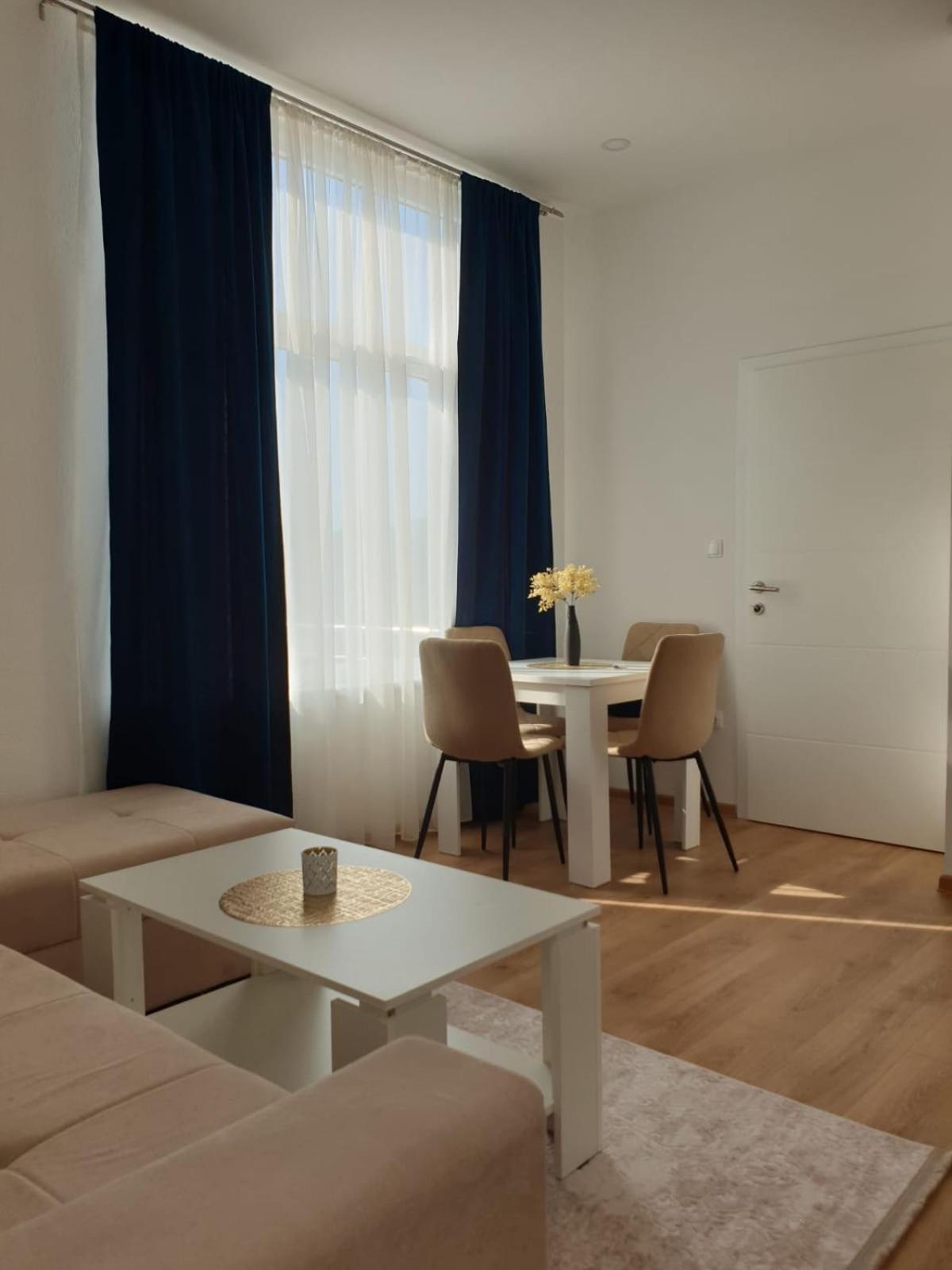 One-Bedroom Apartment photo 3