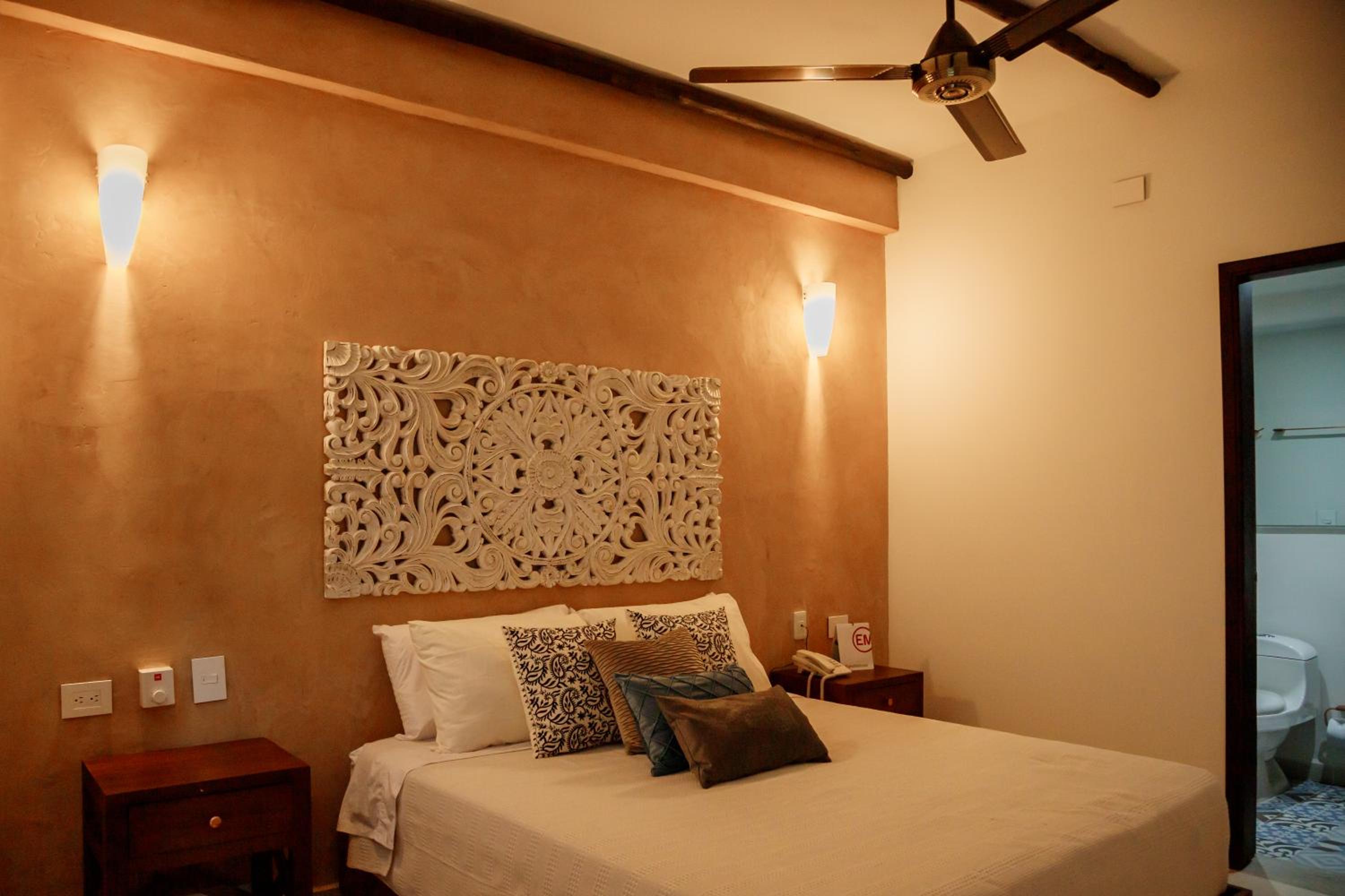 Deluxe Double or Twin Room photo 3