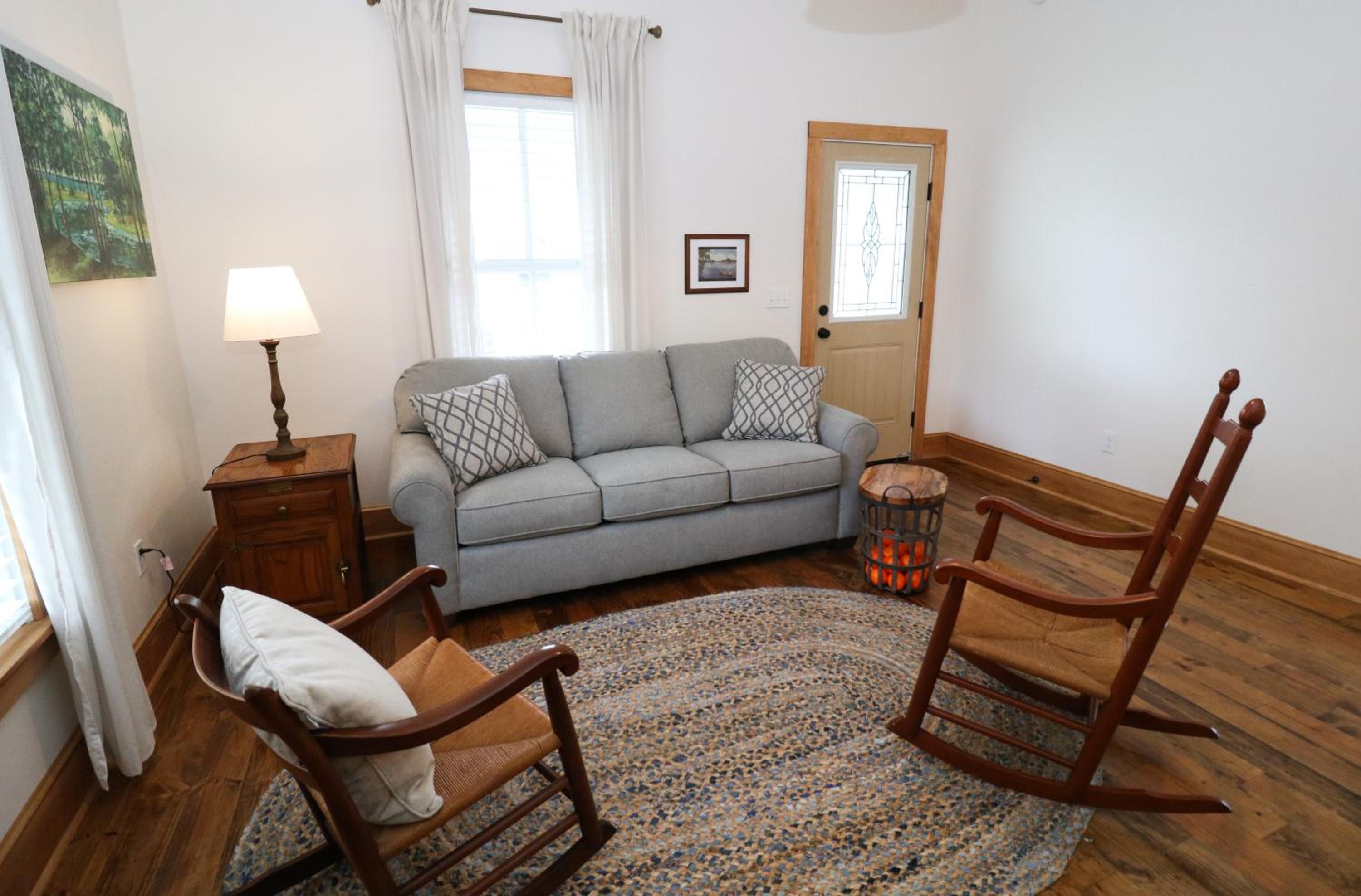 Bungalow with Patio - Photo 8