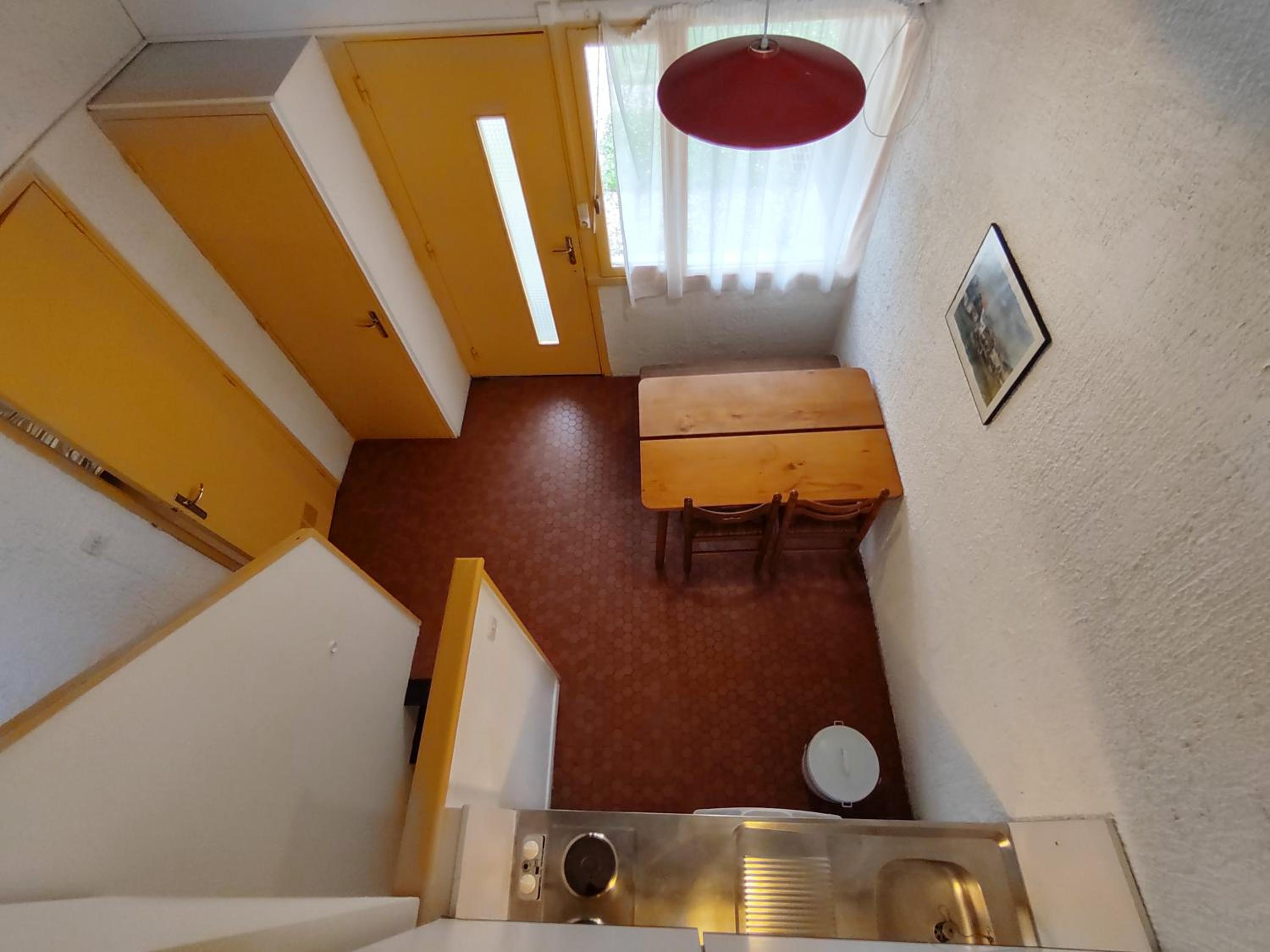 Three-Bedroom House photo 3