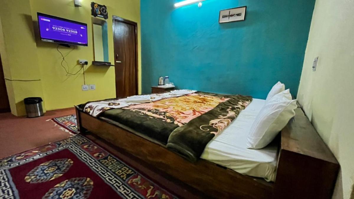 Deluxe Double Room with Balcony photo 3
