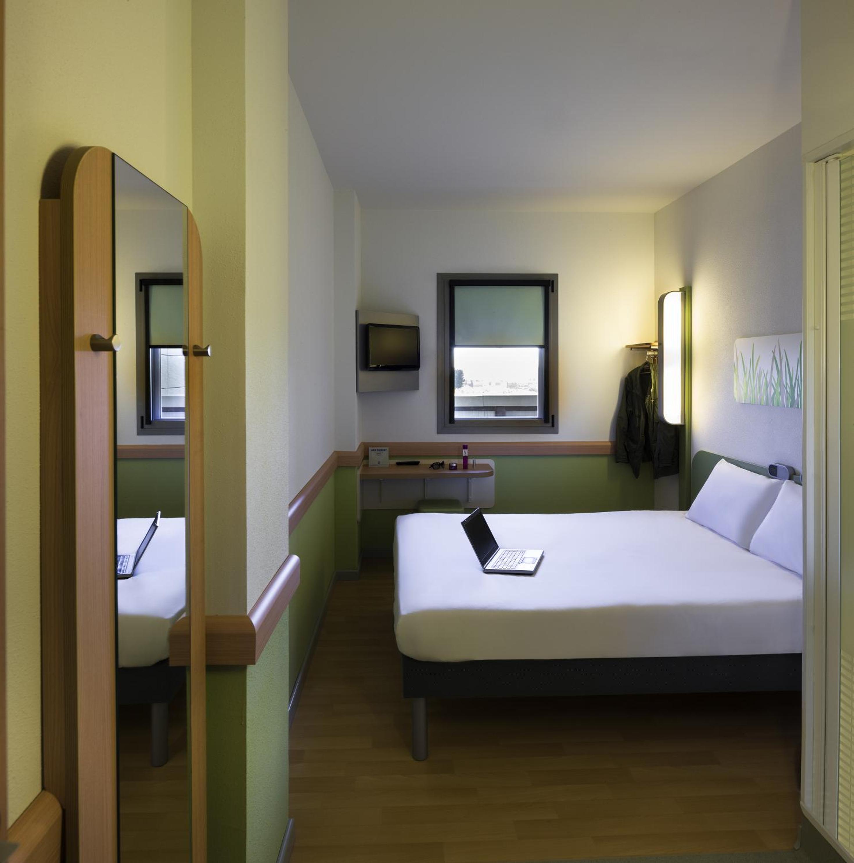 Queen Room - Photo 3