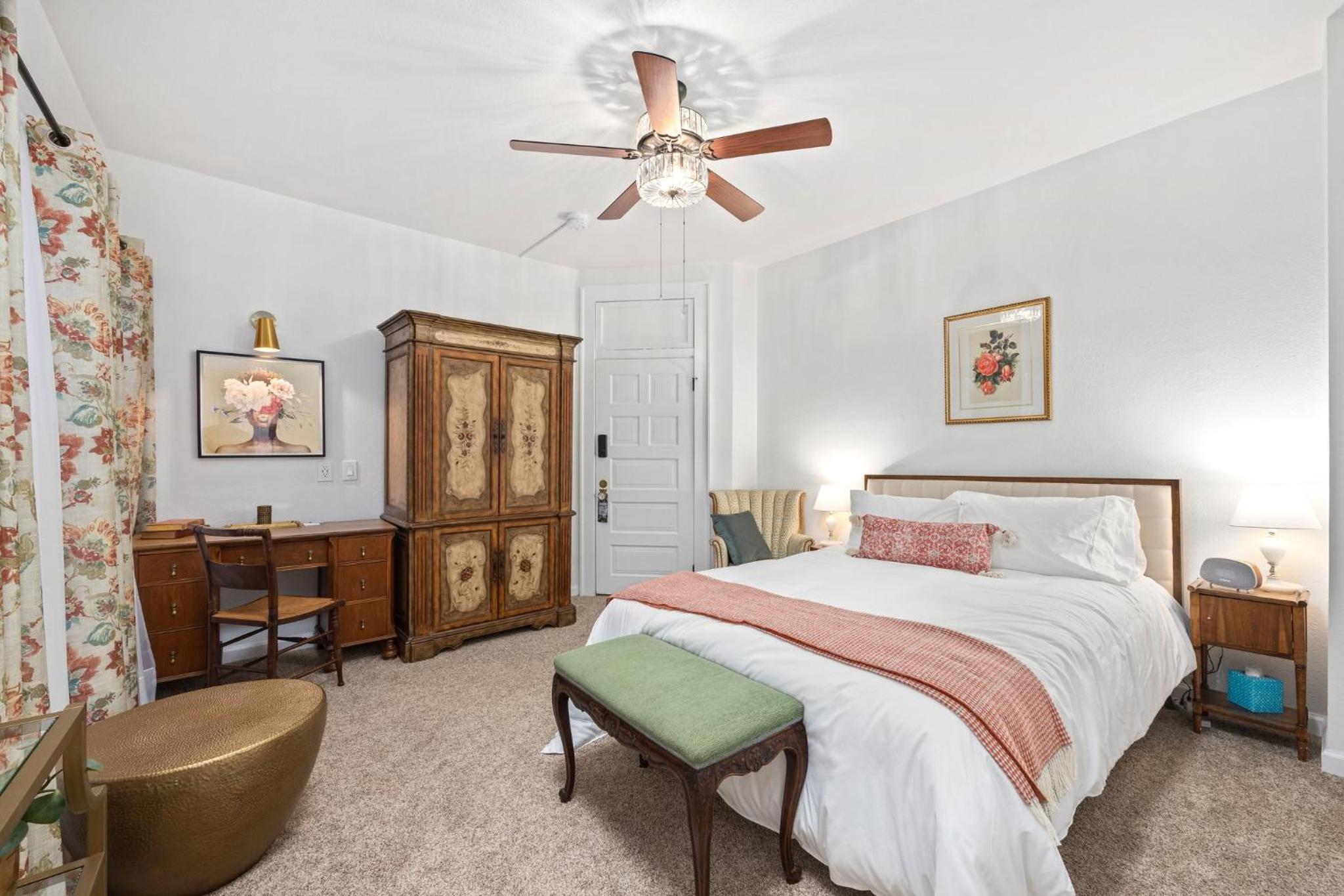 Queen Room with Garden View - Photo 1