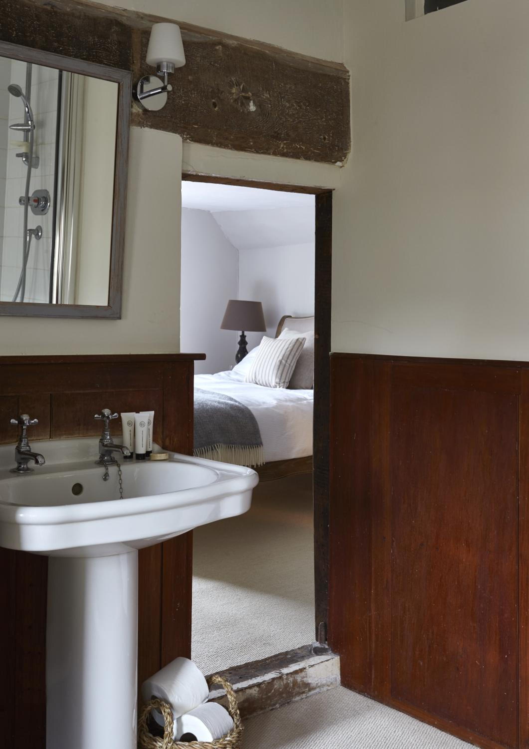 Superior King Room photo 2