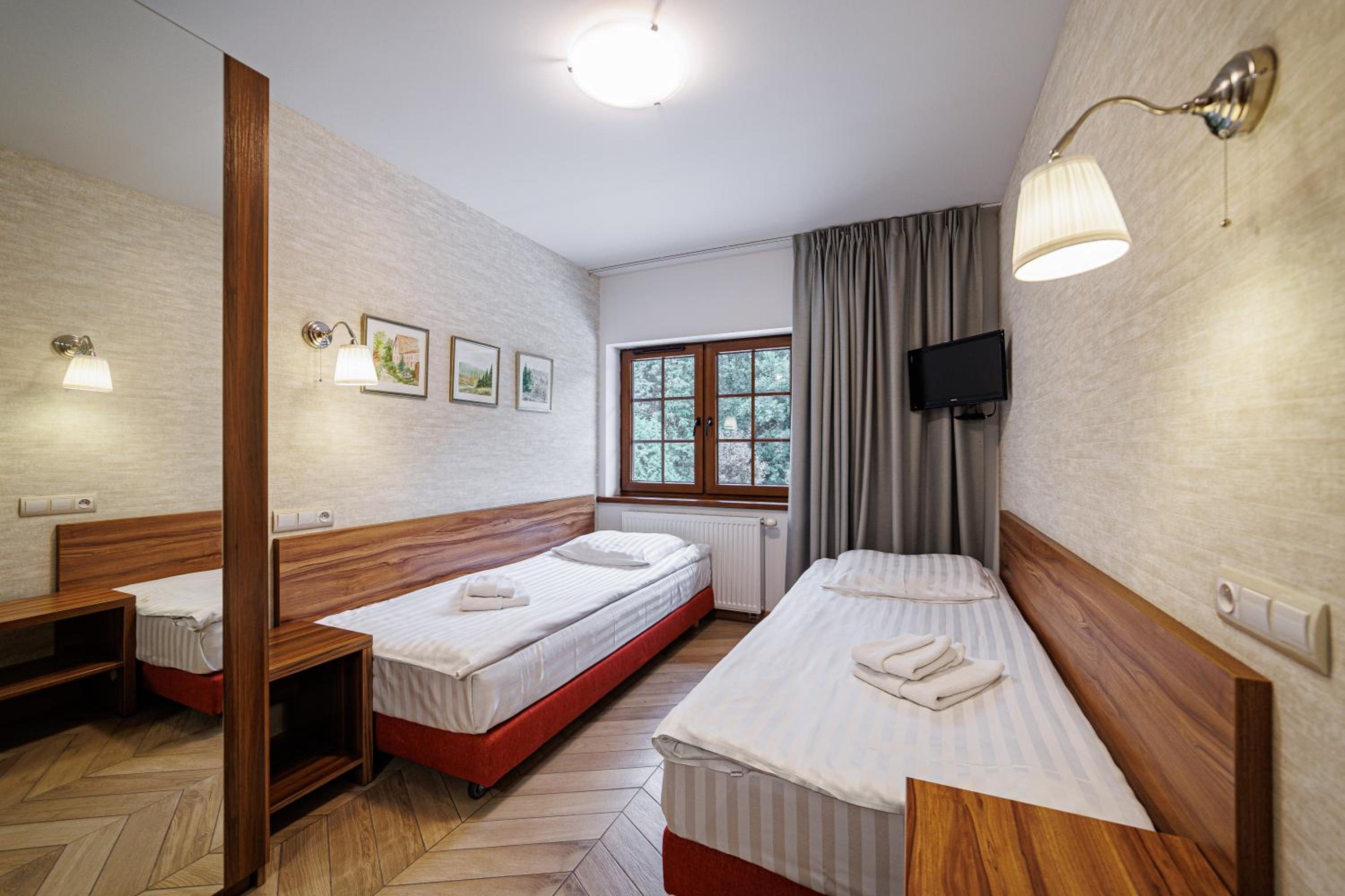 Large Double Room with Bathroom