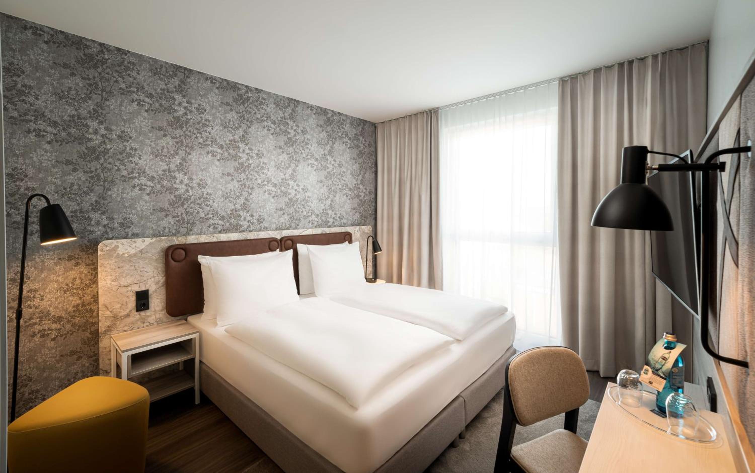 Standard Double Room - Photo 6