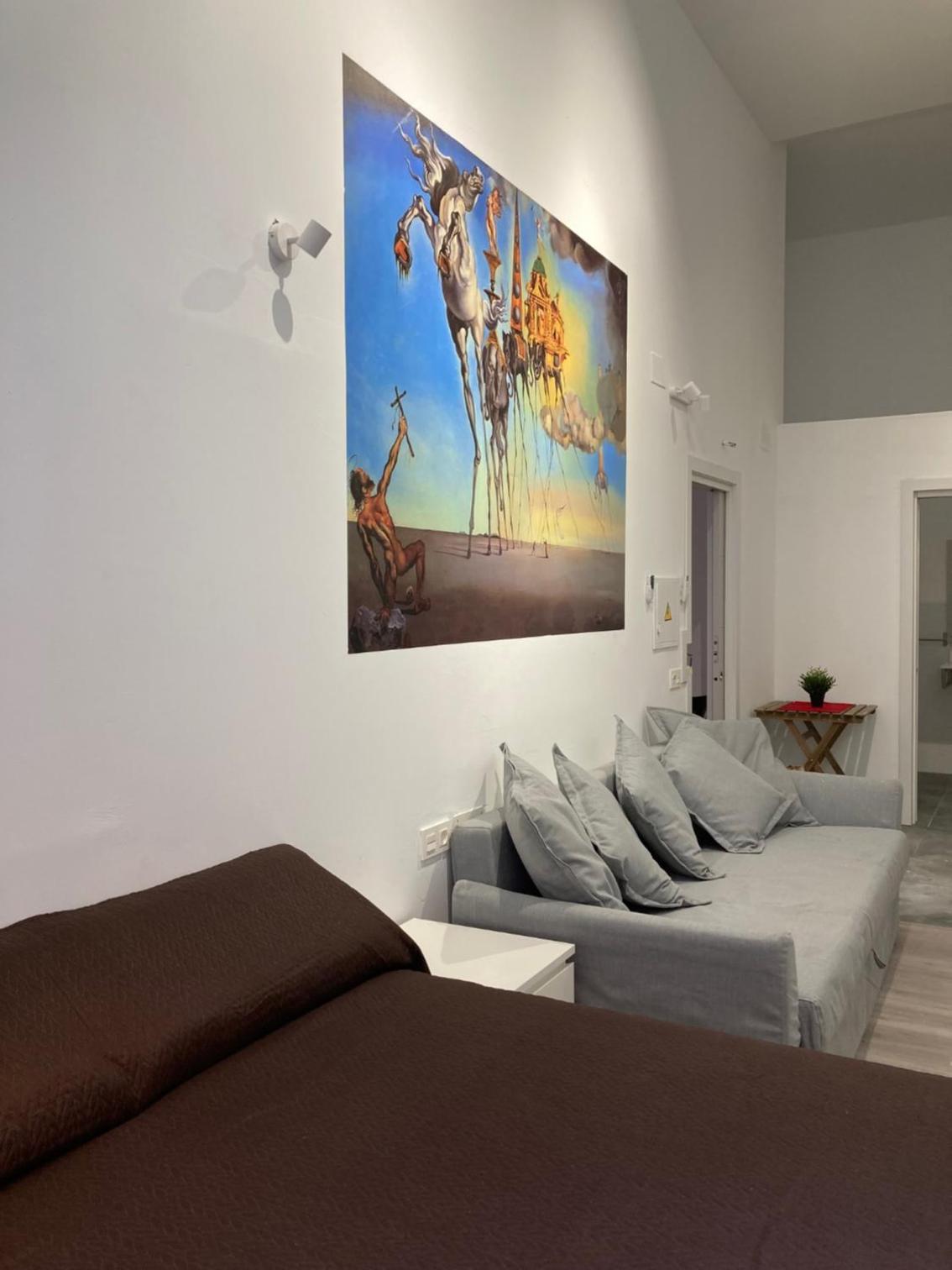 Golondrinas de Malaga "Apartamentos con mucho Arte" y terraza solarium en coliving, Photo 8
