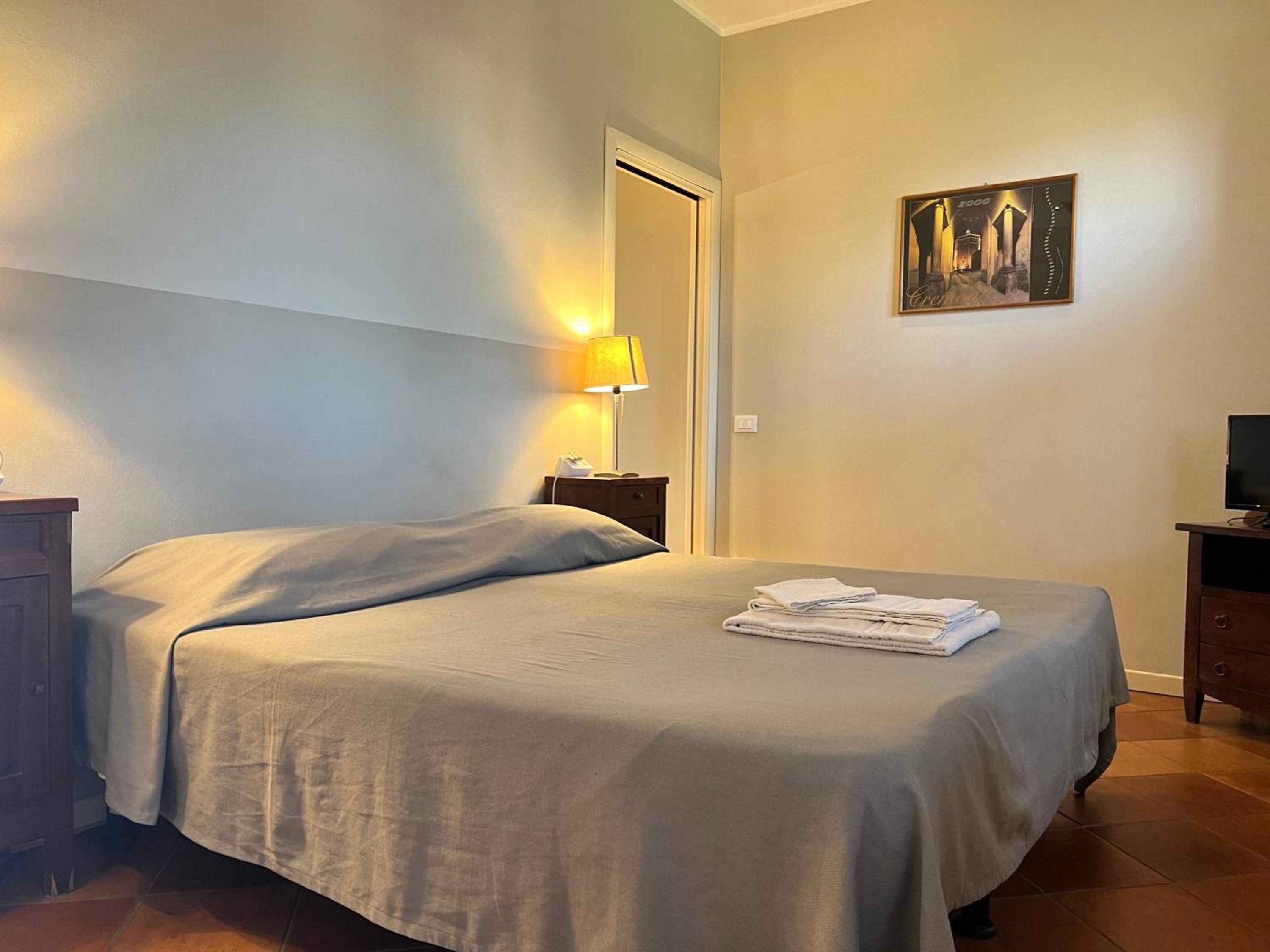 Studio Apartment photo 2