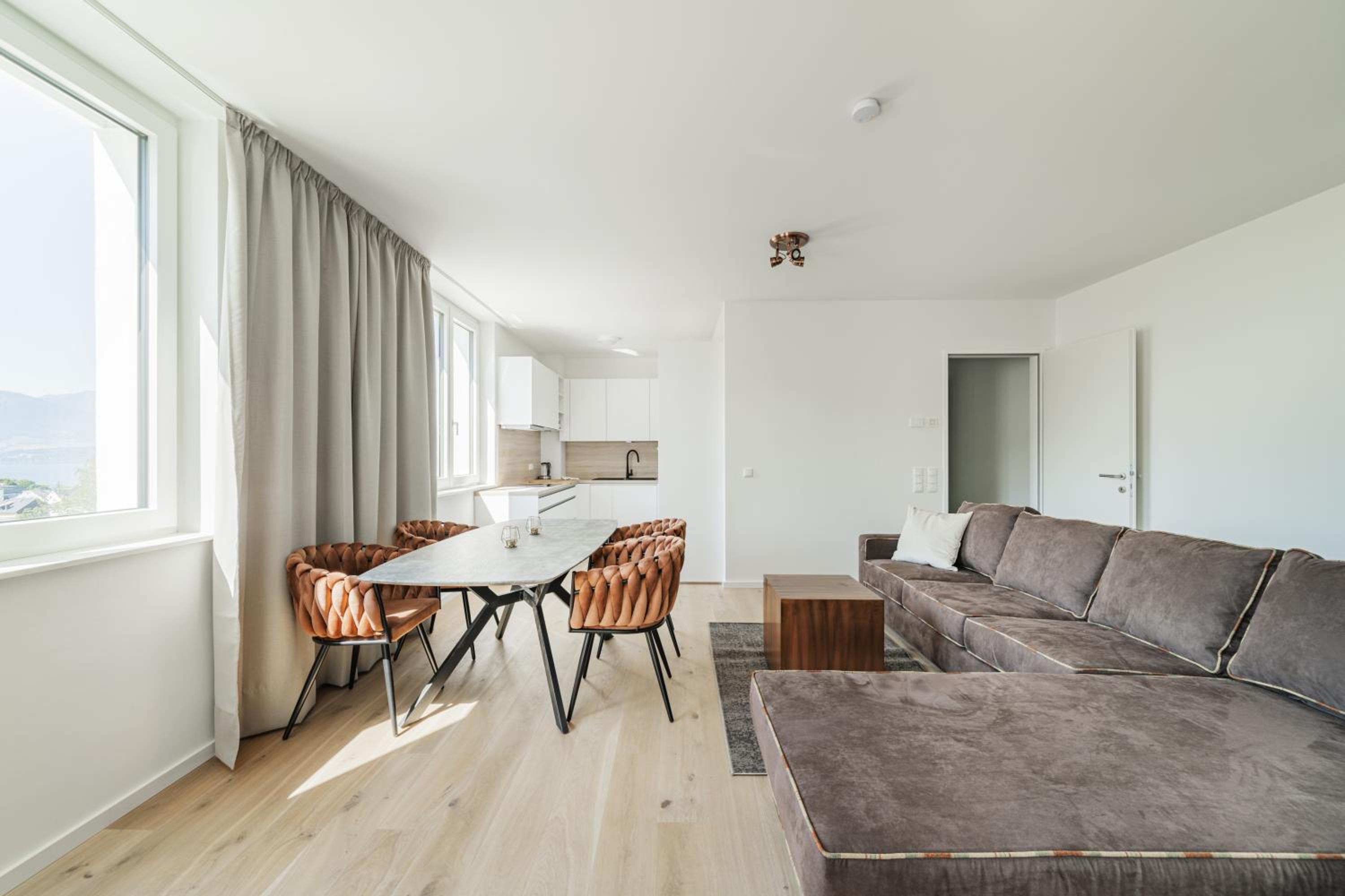 Apartment with Lake View photo 3