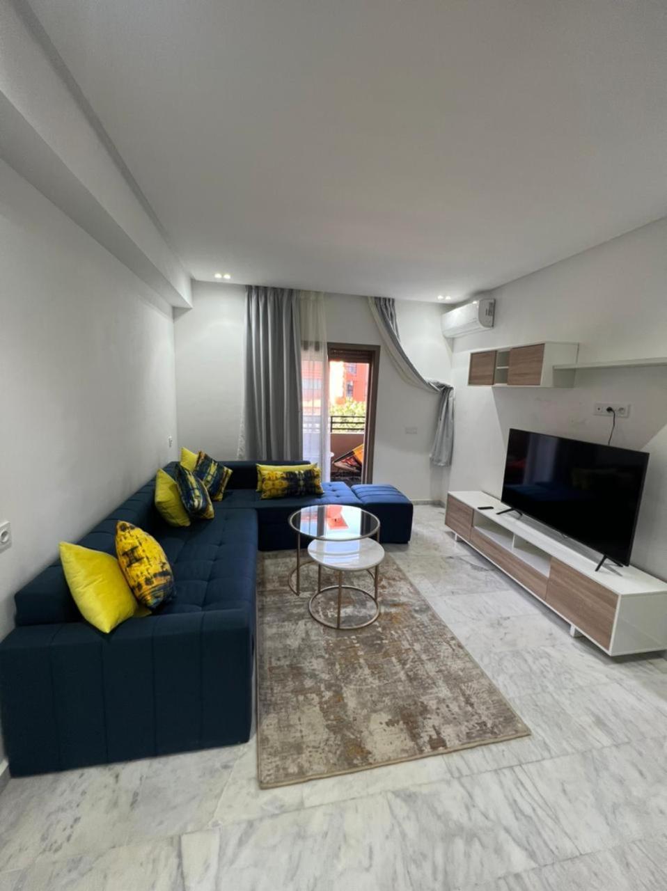 One-Bedroom Apartment - Photo 9