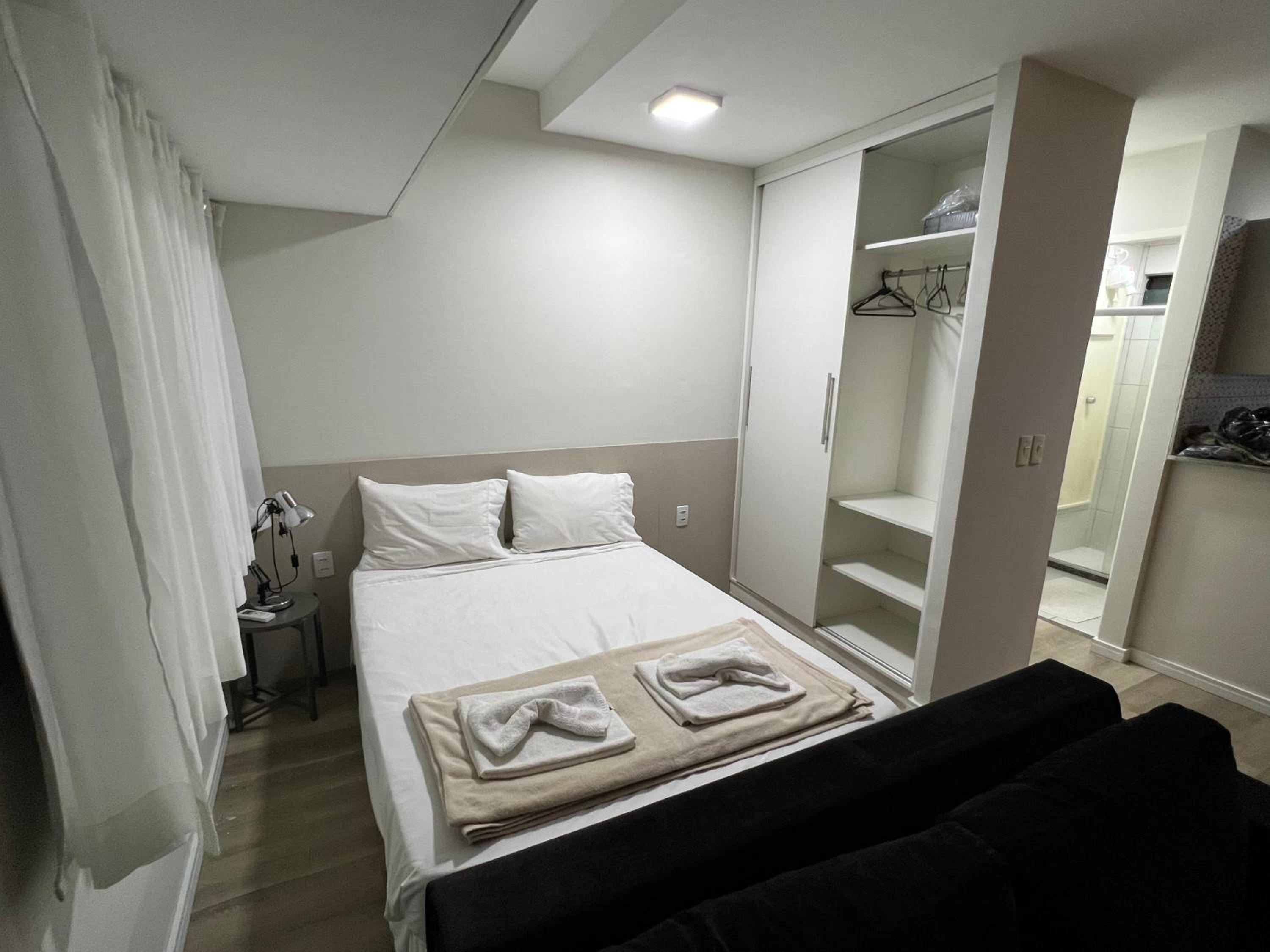 Studio Apartment - Photo 15