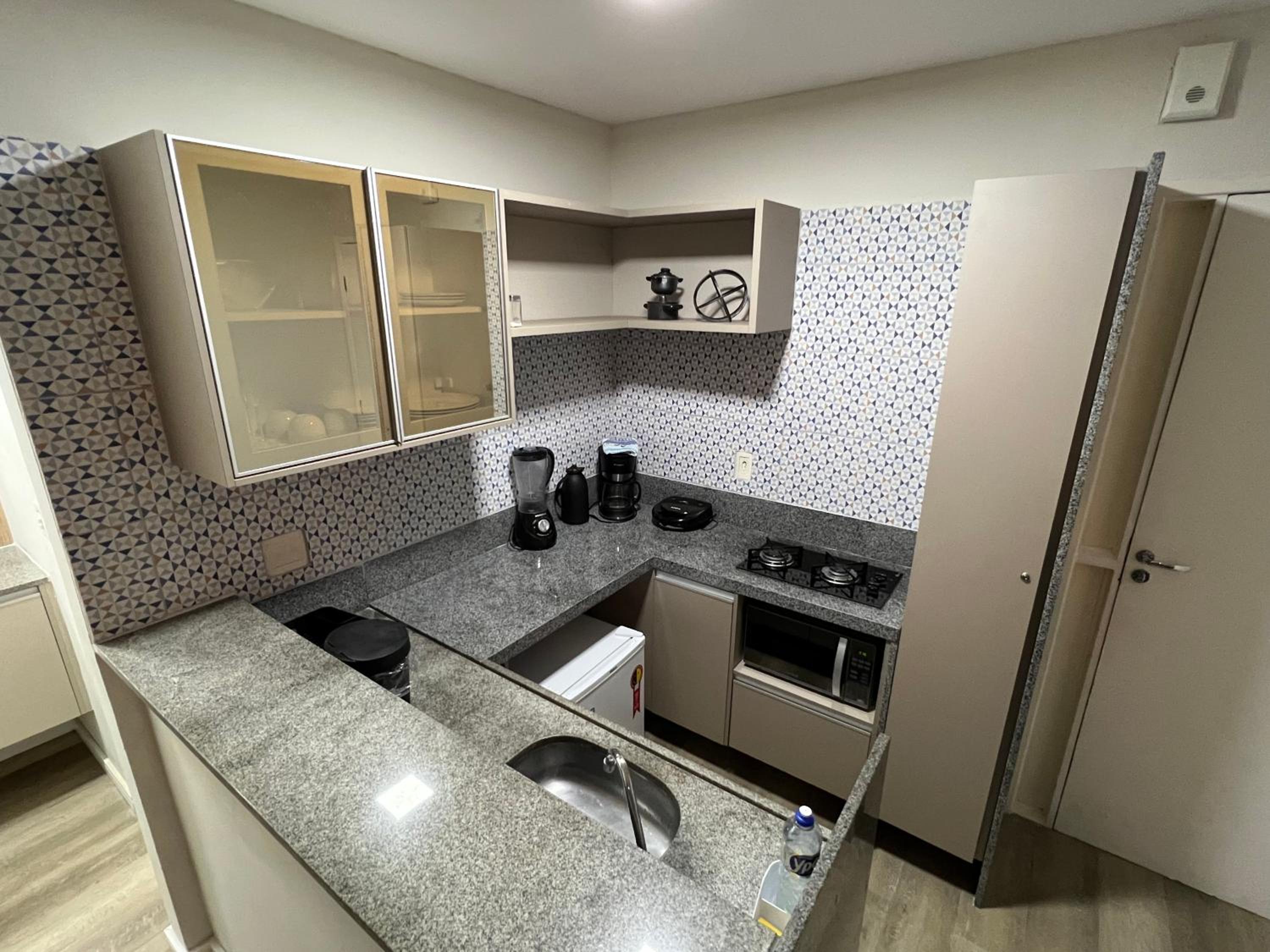 Studio Apartment - Photo 14