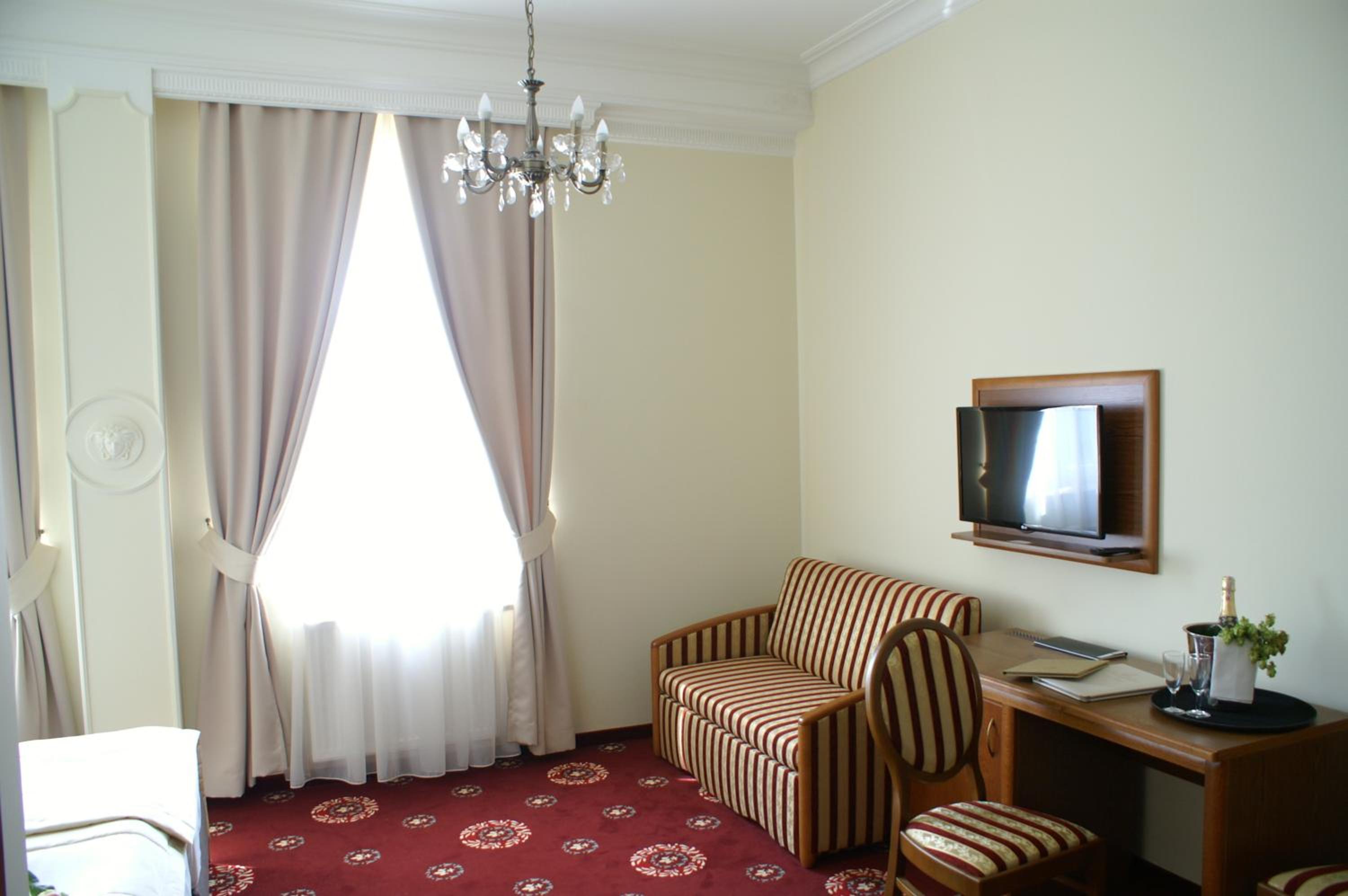 Triple Room photo 2