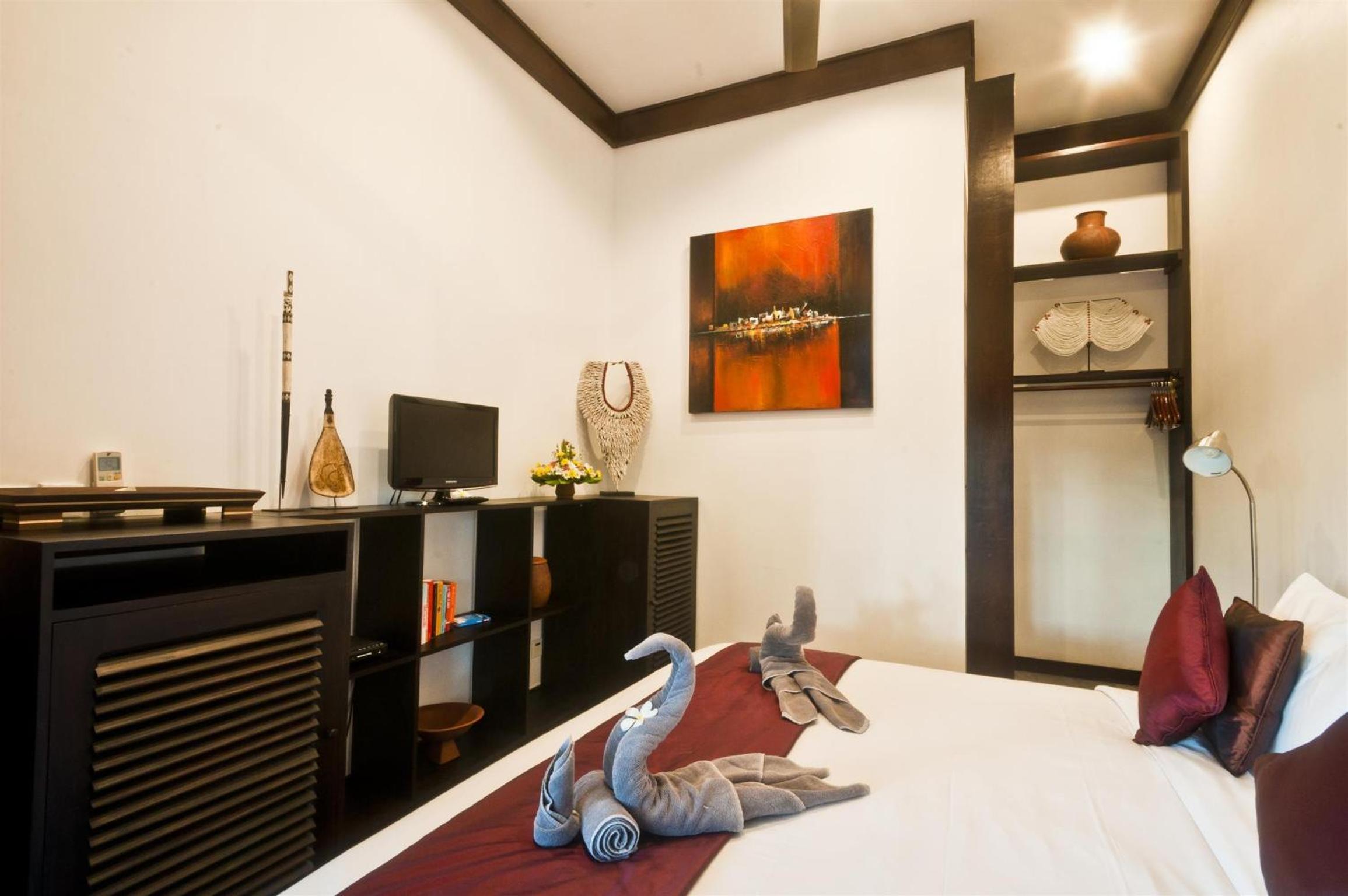 Superior Suite - Photo 7