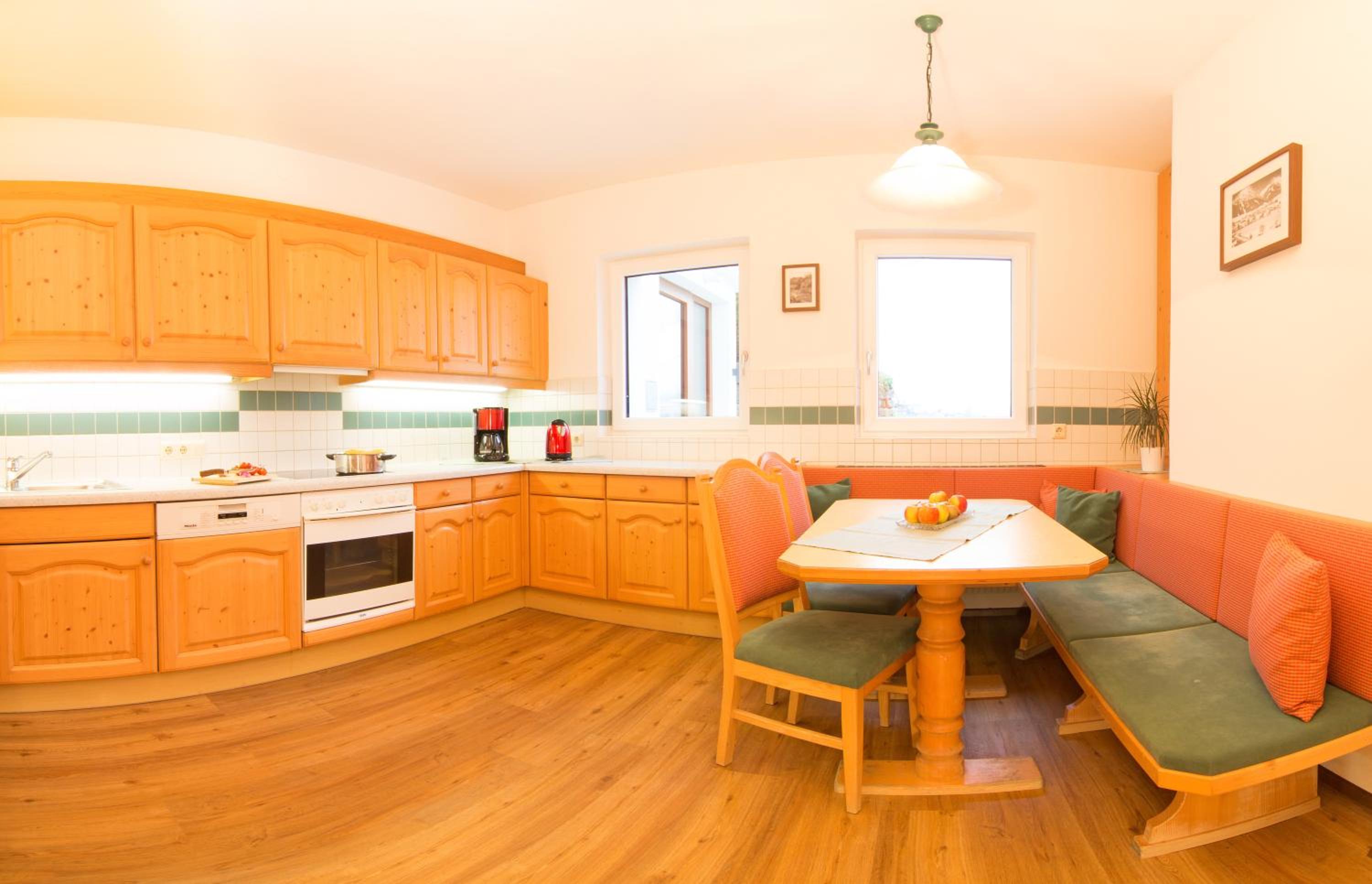 Two-Bedroom Apartment with Balcony photo 2