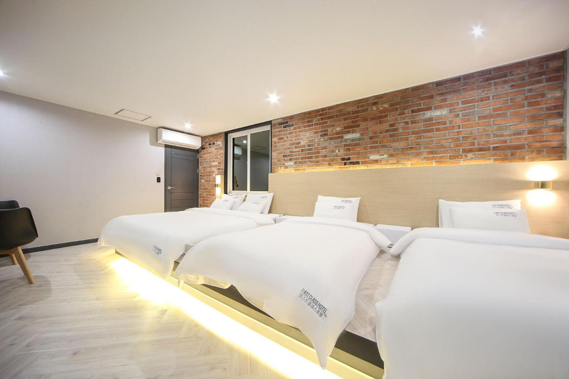 Triple Room - Photo 2