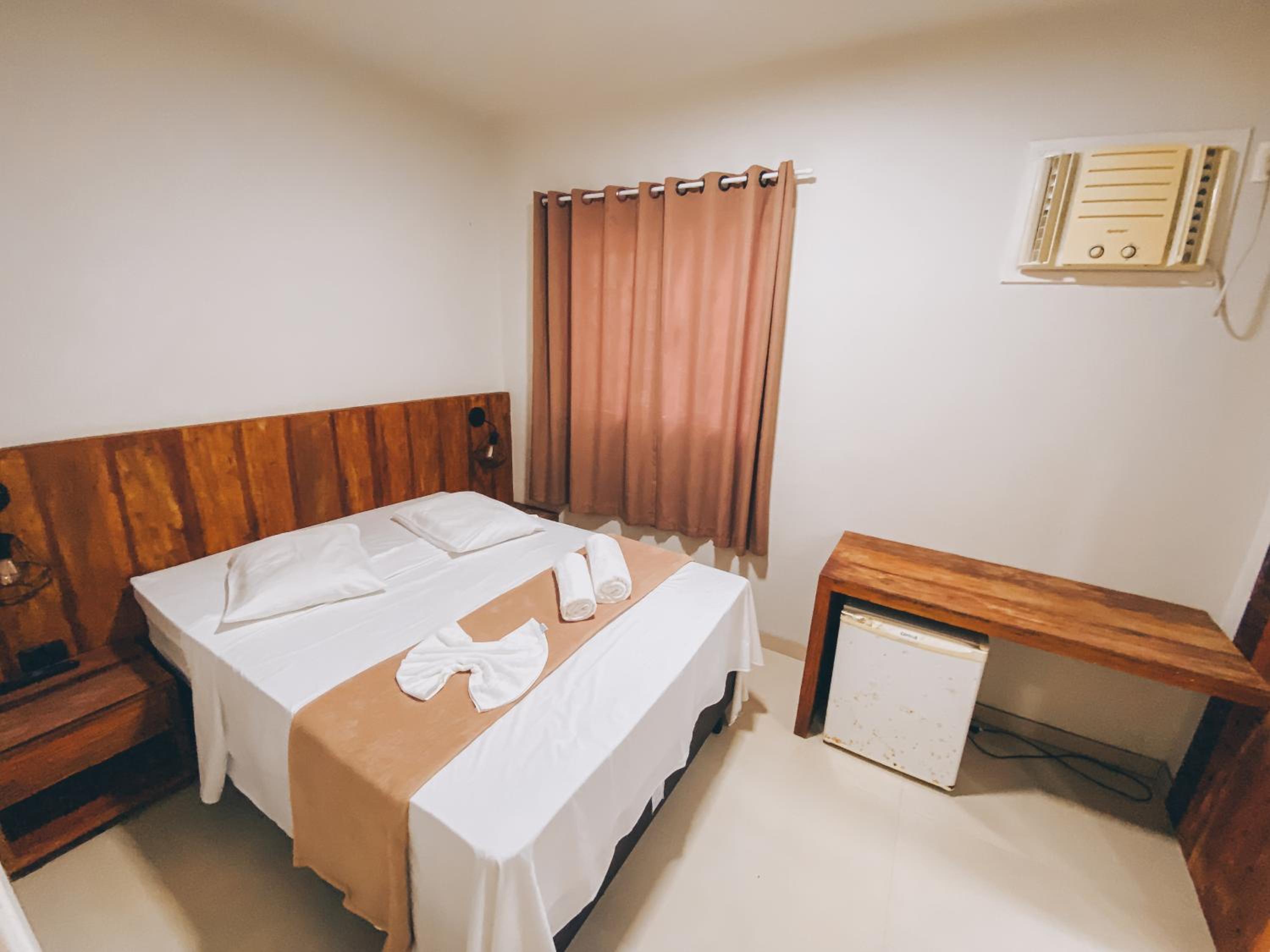 Small Room photo 1