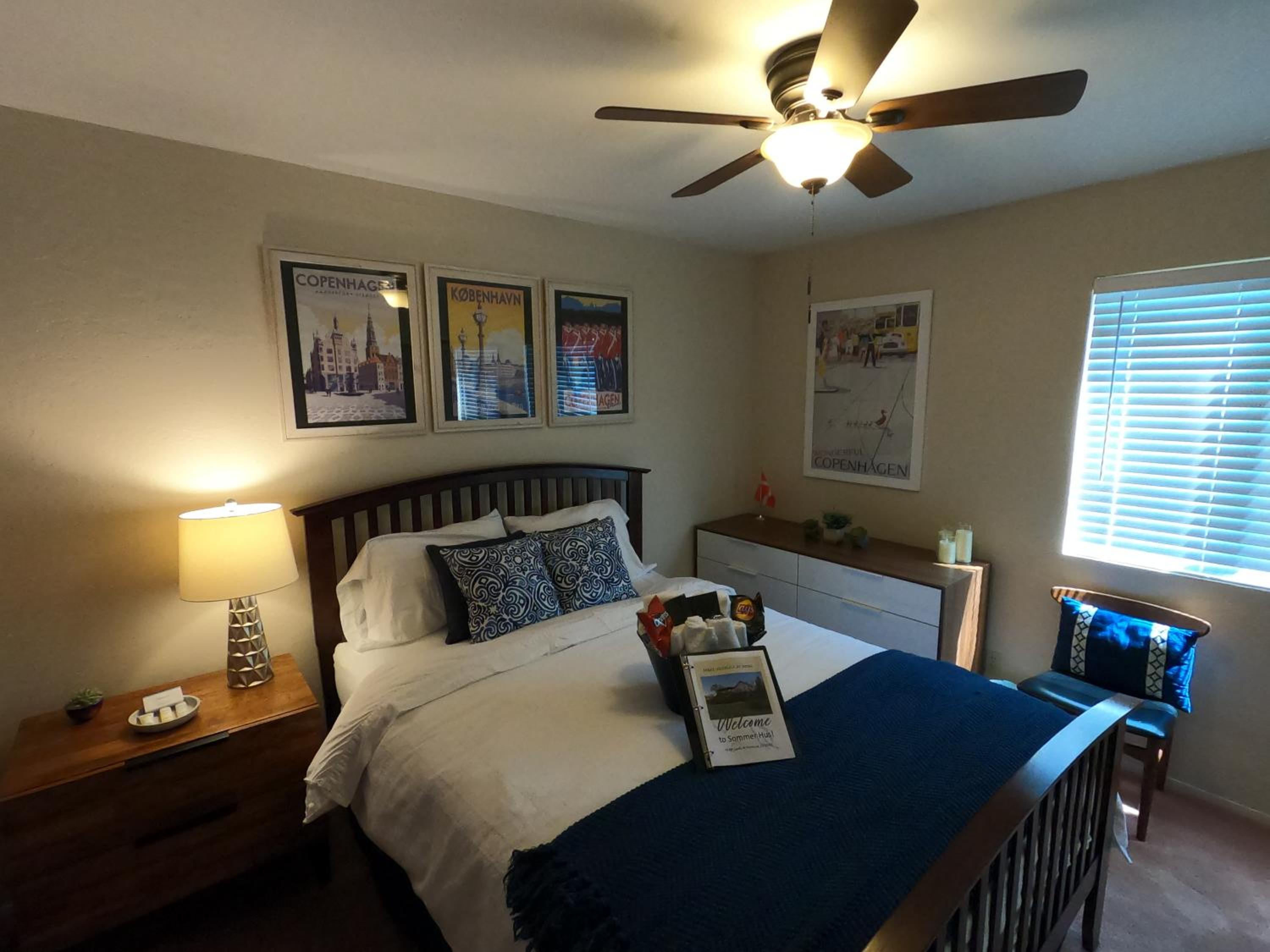 Double Room with Shared Bathroom