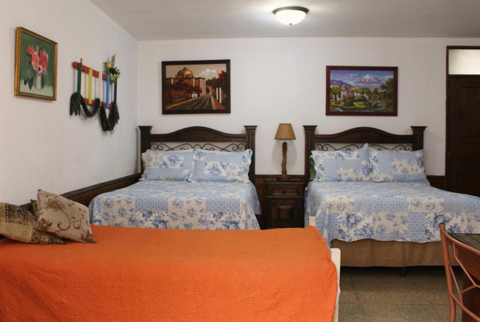 Double Room with Private Bathroom photo 1