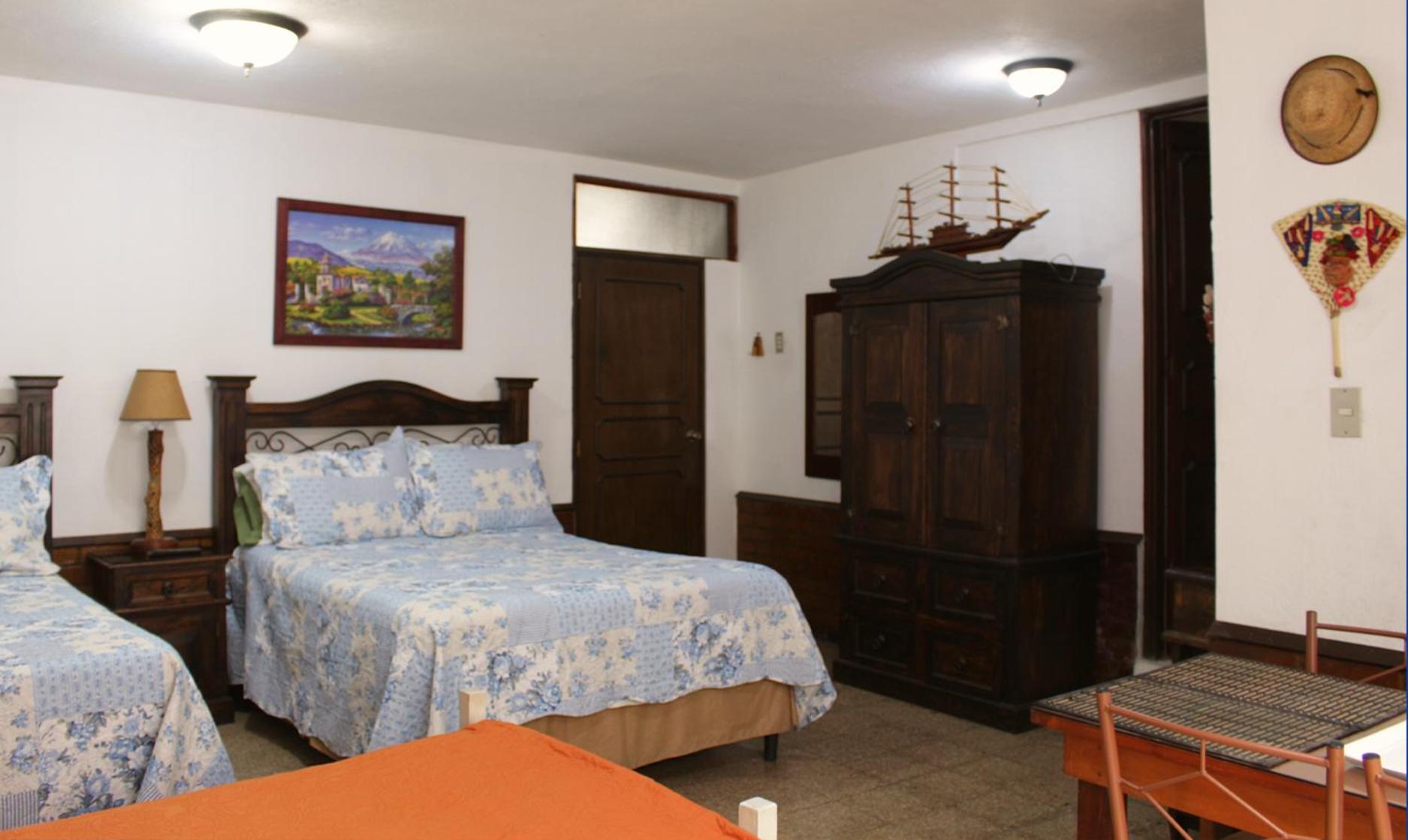 Double Room with Private Bathroom photo 2