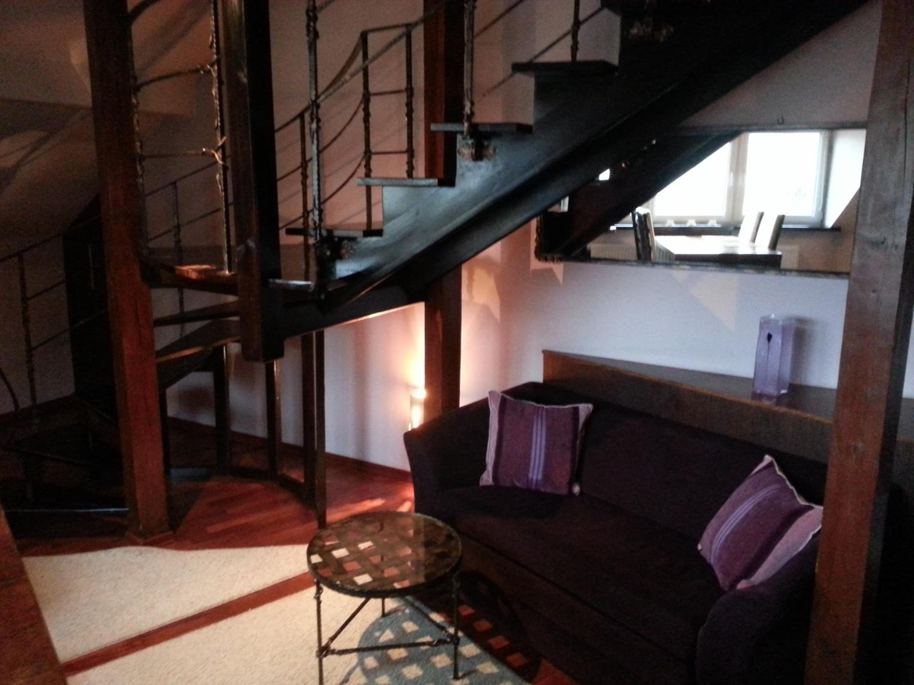 One-Bedroom Apartment - Photo 12