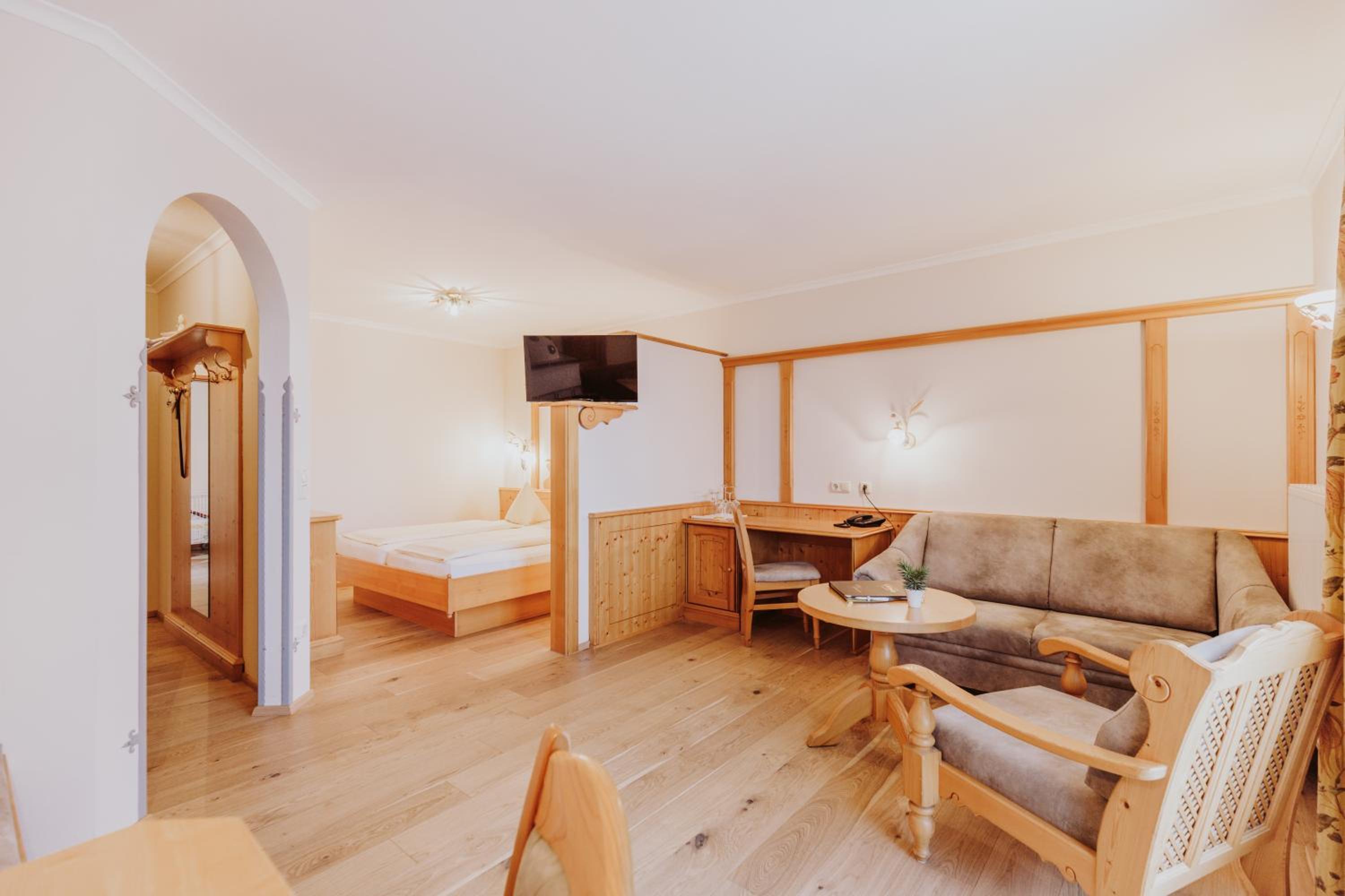 Junior Suite - Photo 1