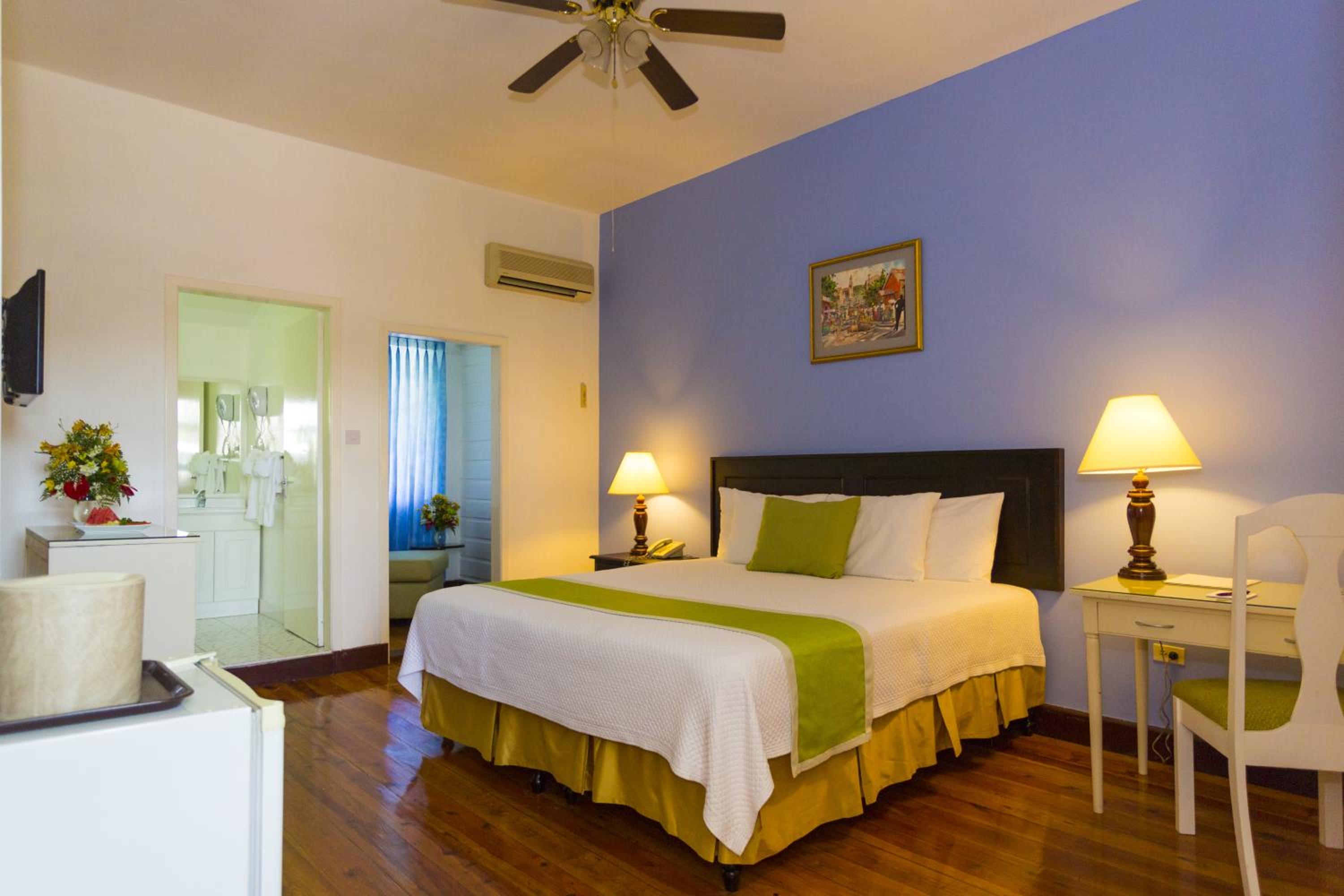 Standard Room photo 3