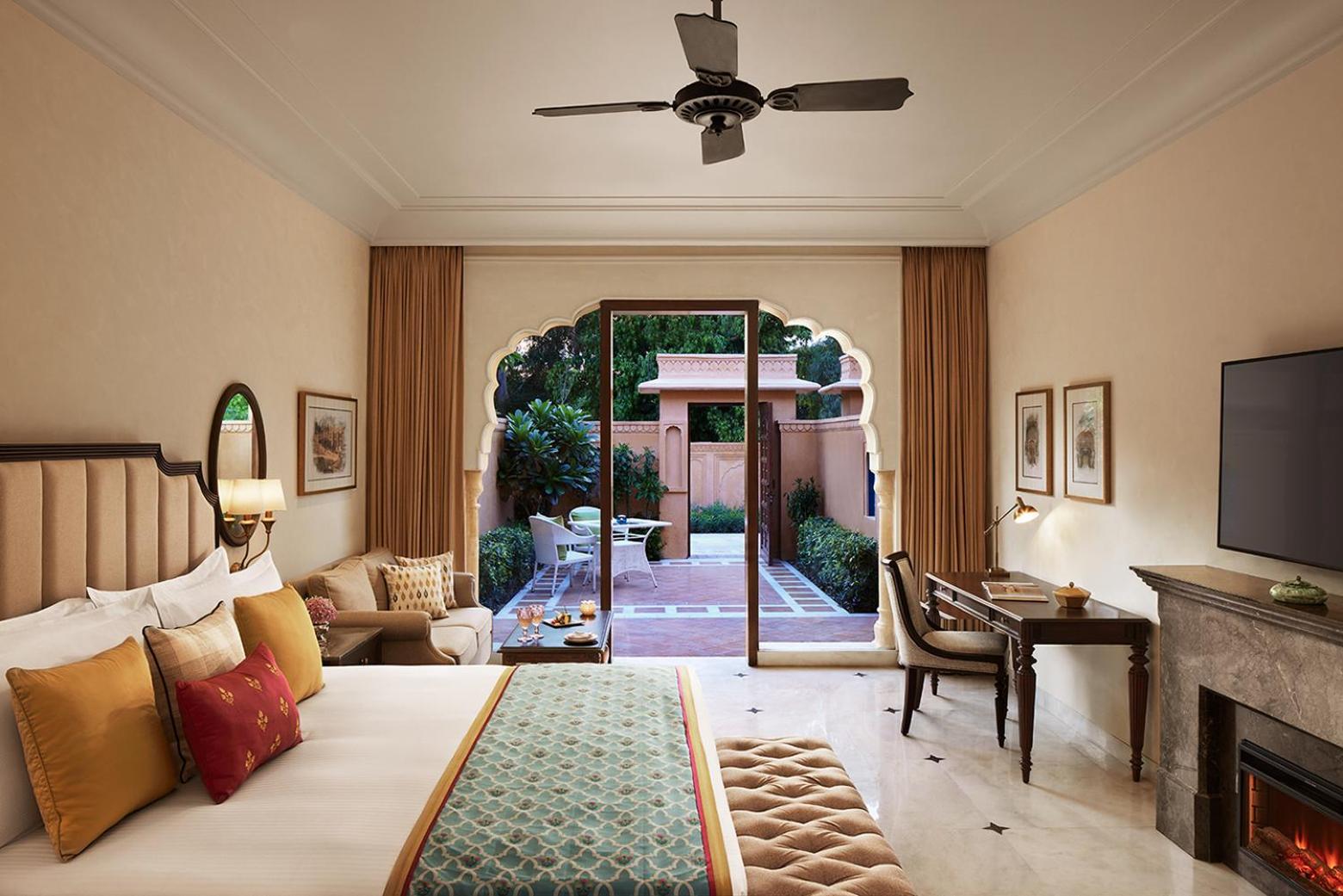 Luxury Room King Bed