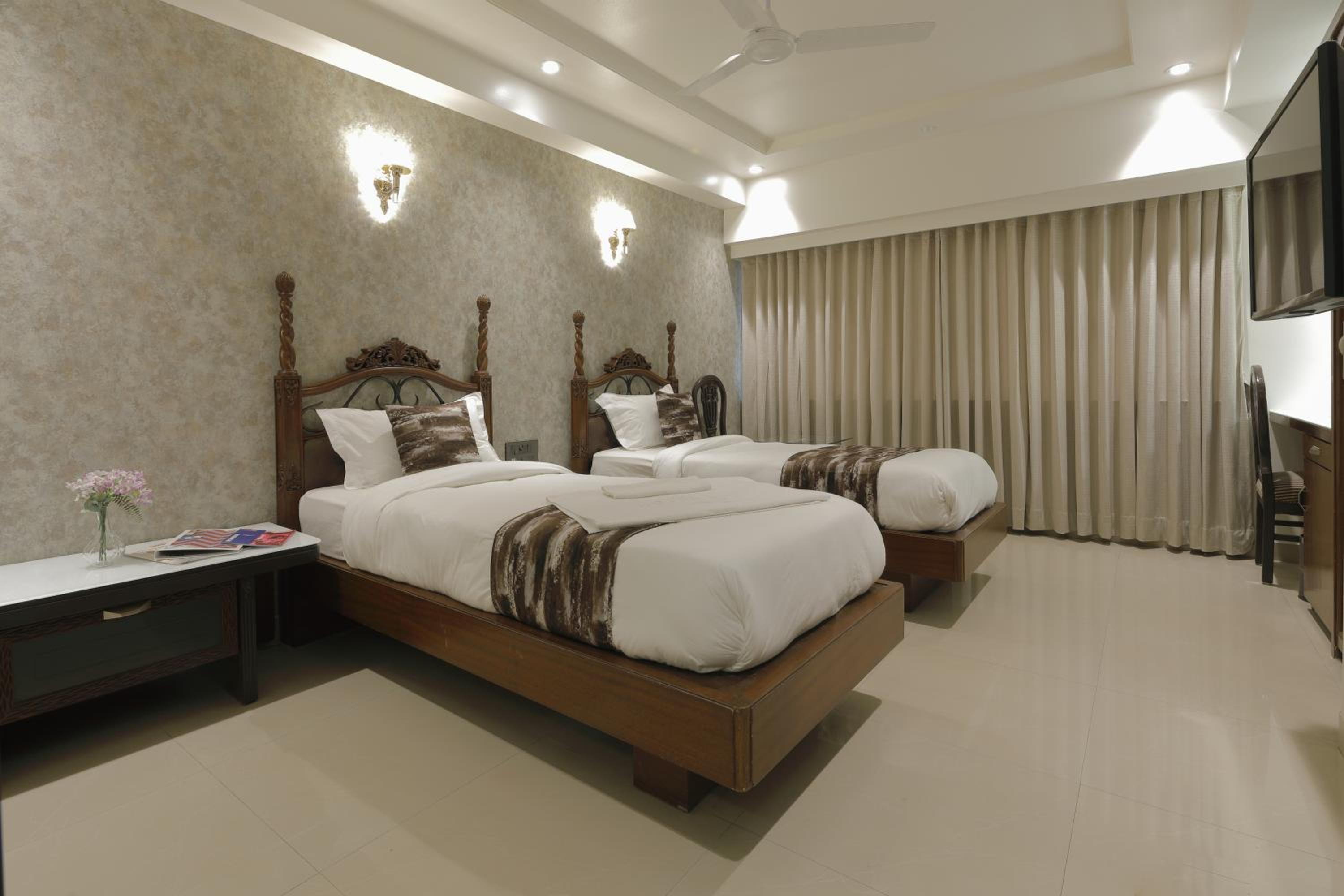 Gold Room - Photo 3