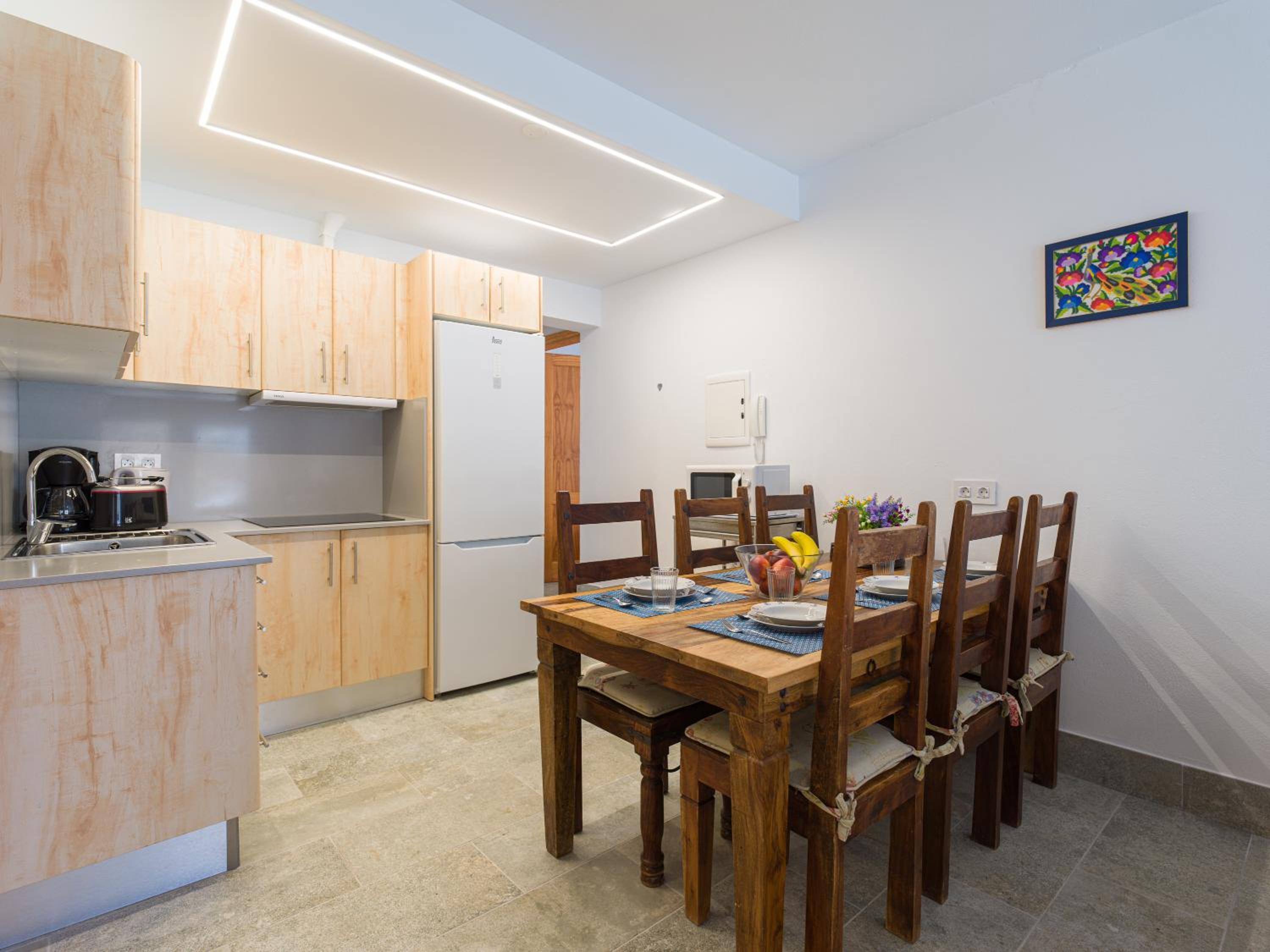 Three-Bedroom Apartment with Sea View photo 2