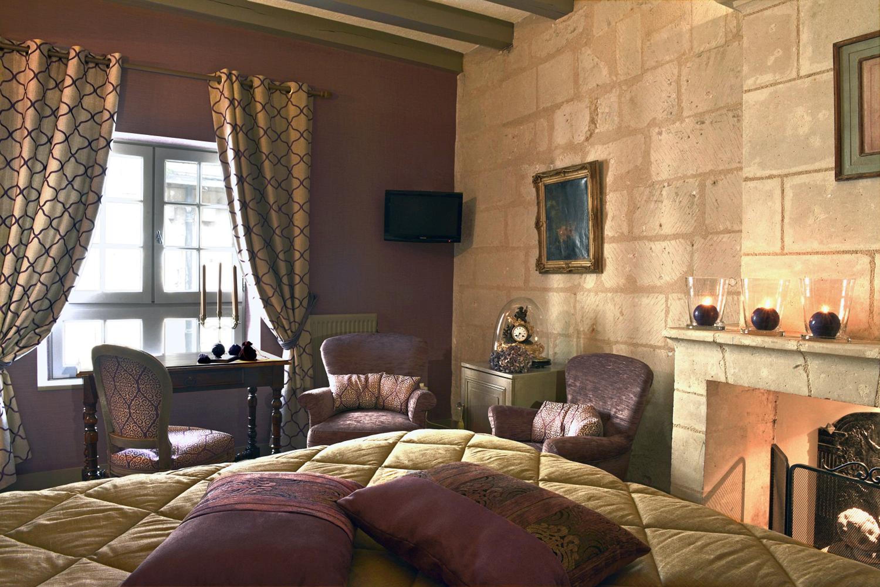 Deluxe Double Room - Photo 12