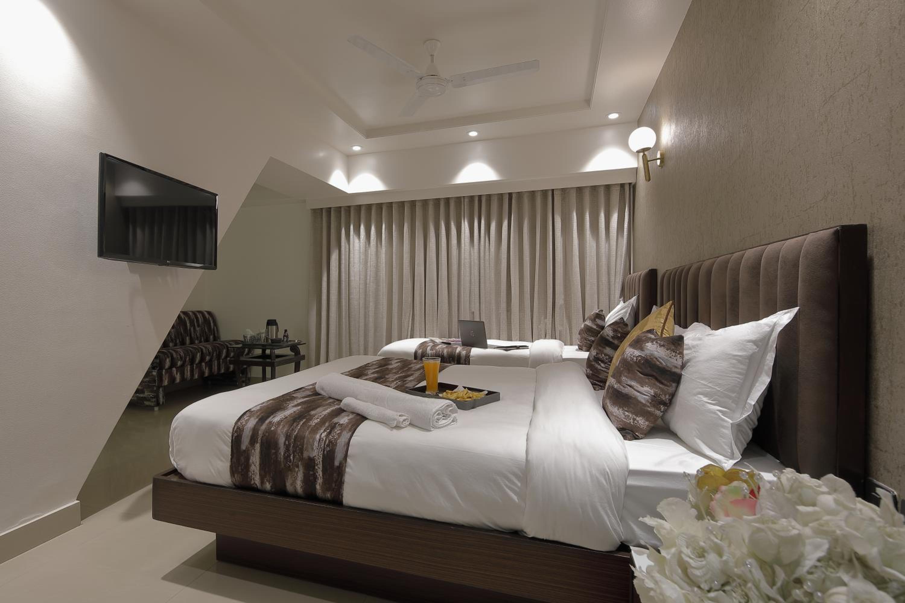 Platinum Room - Photo 6